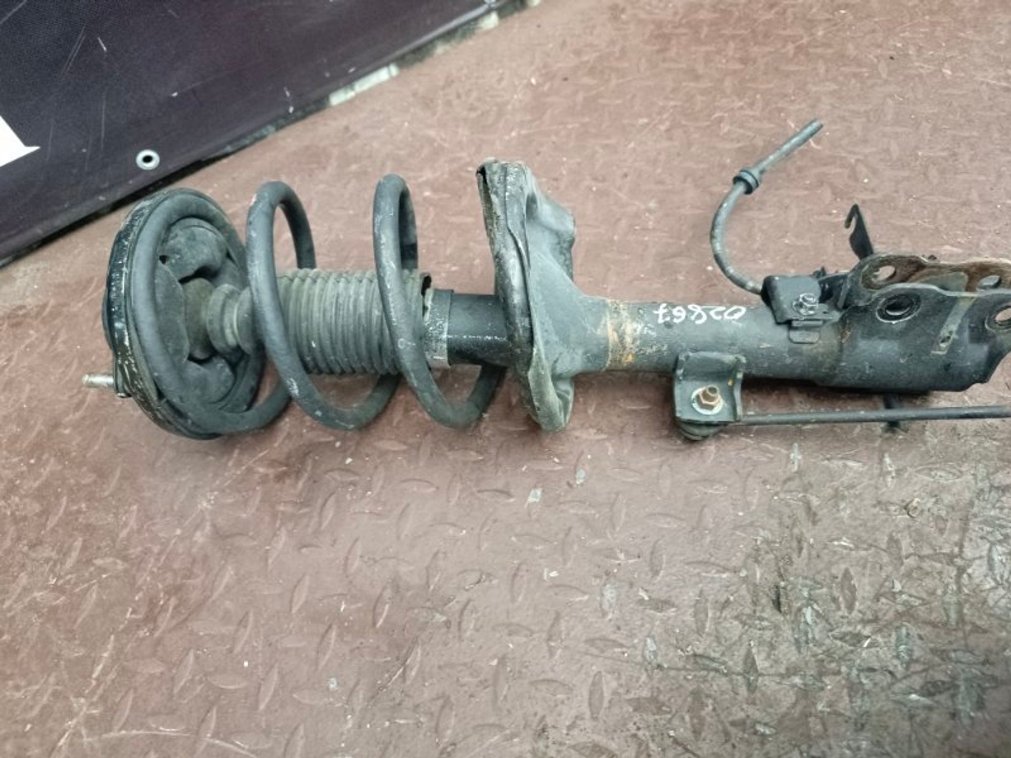 Стойка подвески передняя левая Mitsubishi, 7000 рублей, Ростов-на-Дону