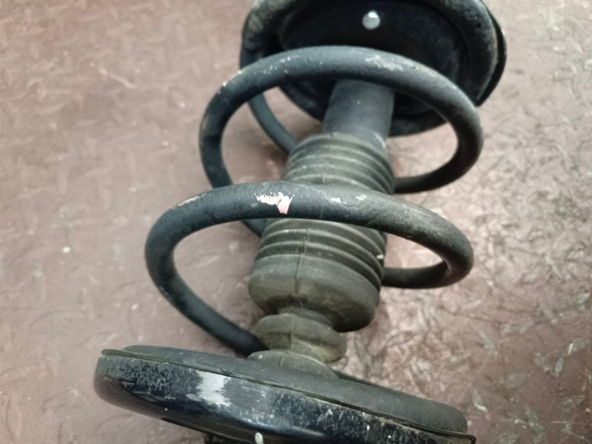 Стойка подвески передняя левая Mitsubishi, 7000 рублей, Ростов-на-Дону