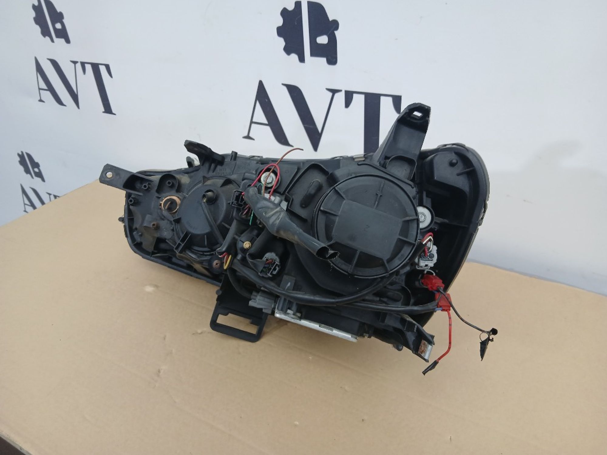 Фара ксеноновая передняя правая Mitsubishi, 30000 рублей, Ростов-на-Дону