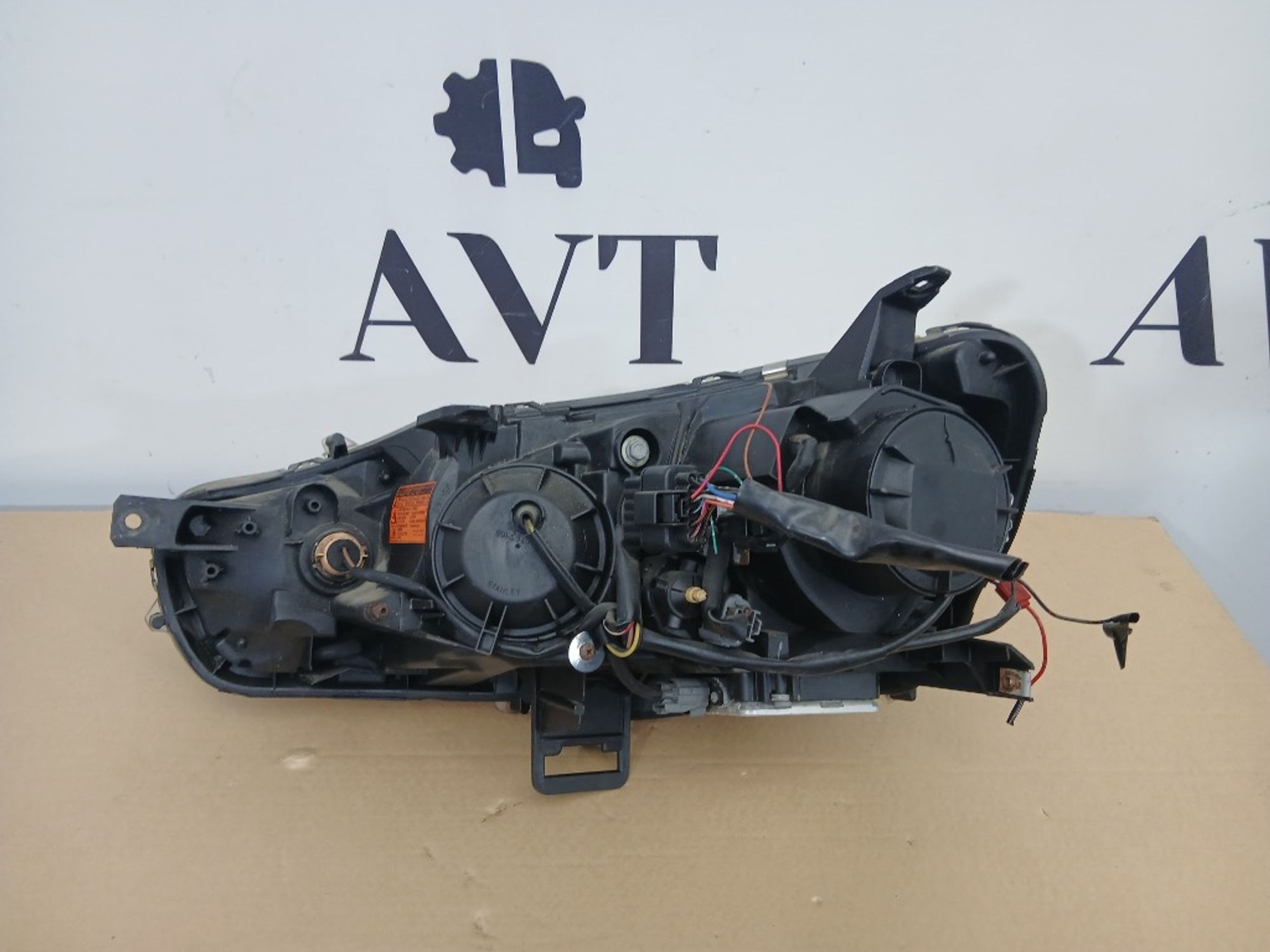 Фара ксеноновая передняя правая Mitsubishi, 30000 рублей, Ростов-на-Дону