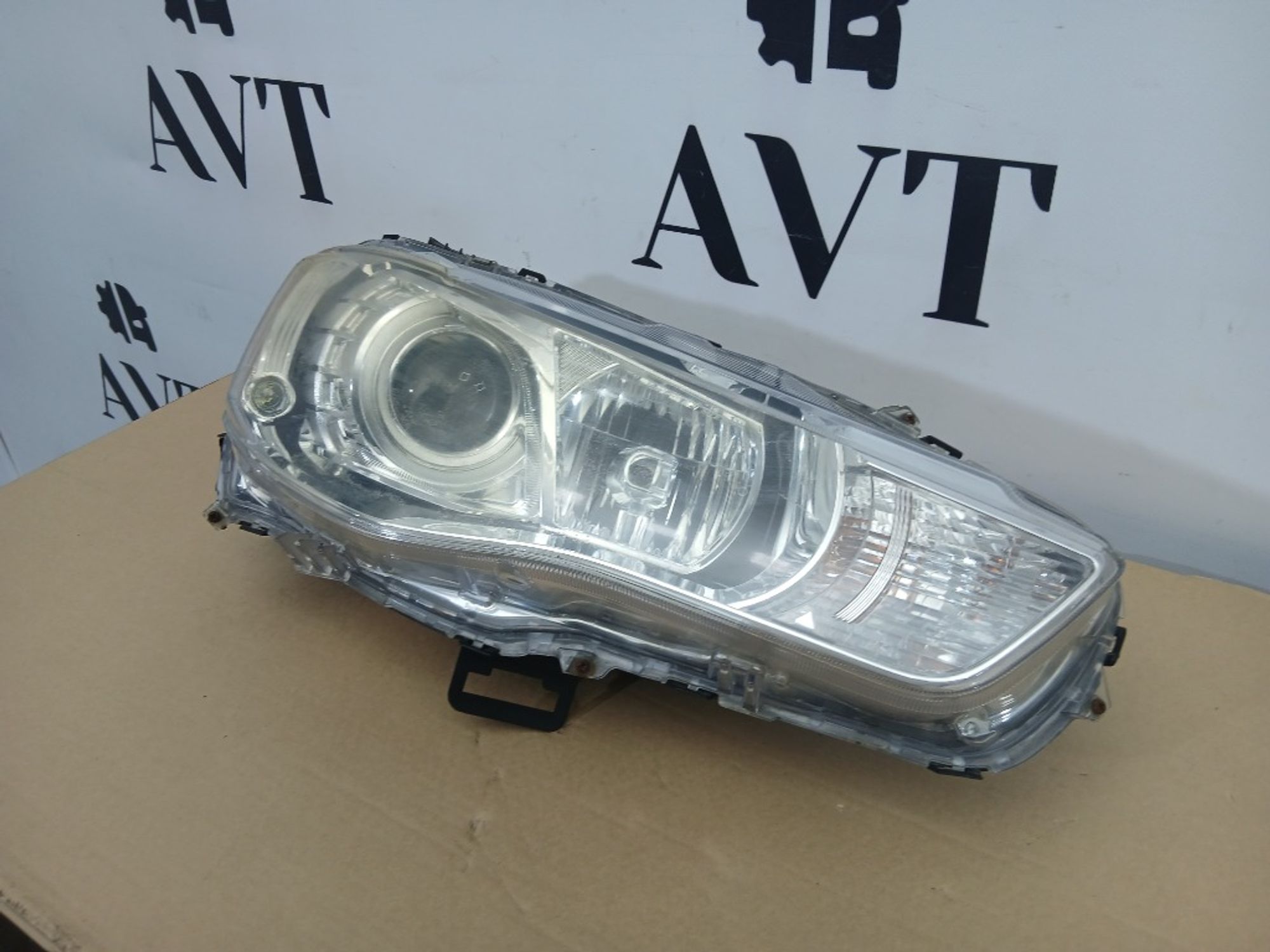 Фара ксеноновая передняя правая Mitsubishi, 30000 рублей, Ростов-на-Дону