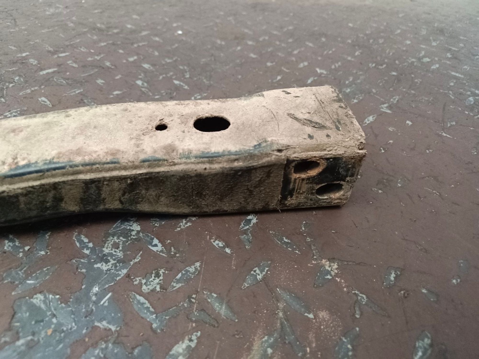 Балка под радиатор Nissan Navara YD25DDTI, 2000 рублей, Ростов-на-Дону