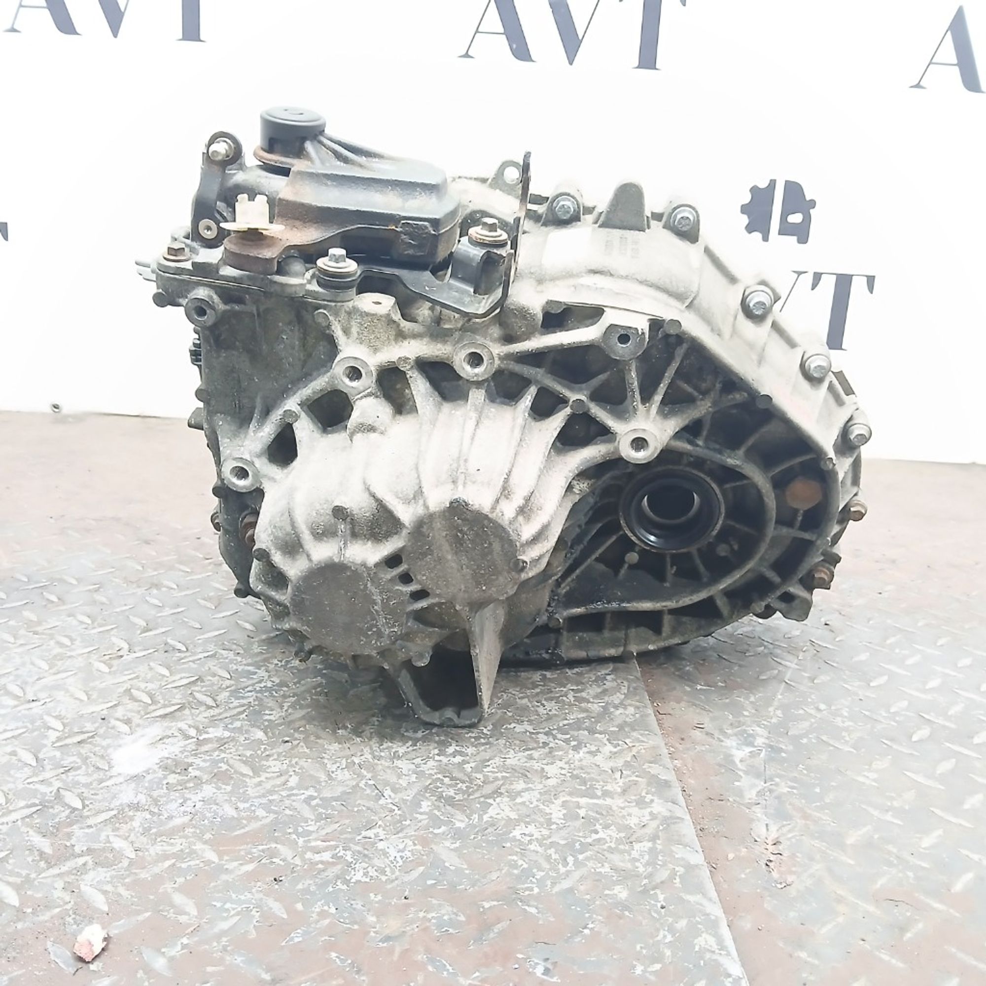 МКПП Volvo XC60 D5204T2, 25000 рублей, Ростов-на-Дону