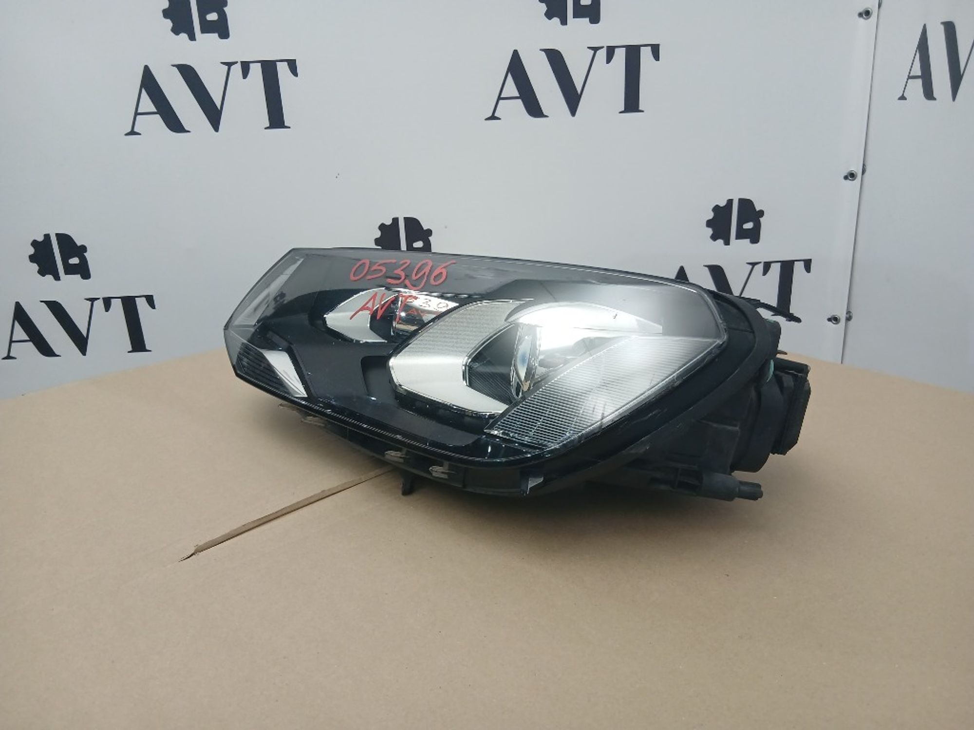 Фара ксеноновая передняя левая Volkswagen Touareg, 35000 рублей, Ростов-на-Дону