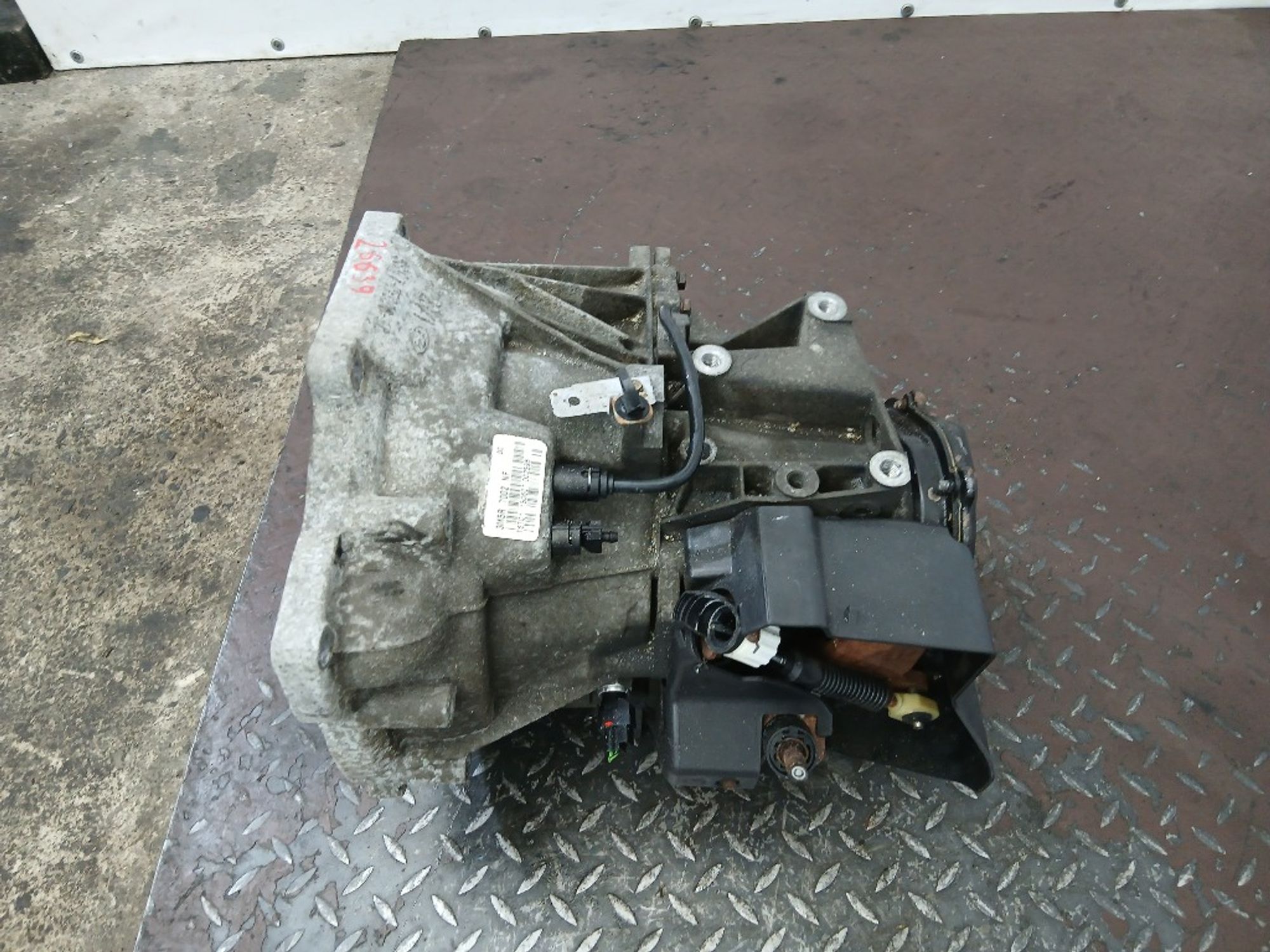 МКПП Ford Focus 2 HXDB, 16000 рублей, Ростов-на-Дону