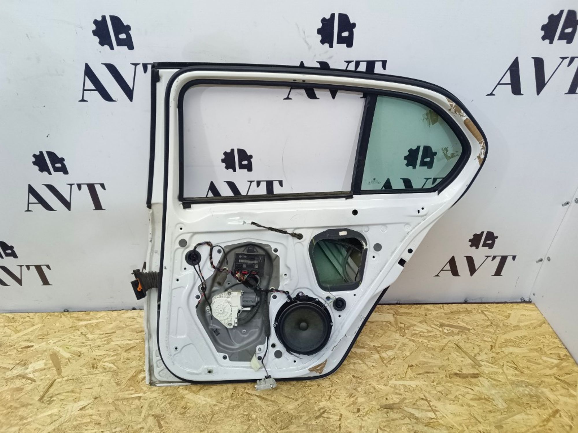 Дверь боковая задняя правая Skoda Superb, 17000 рублей, Ростов-на-Дону