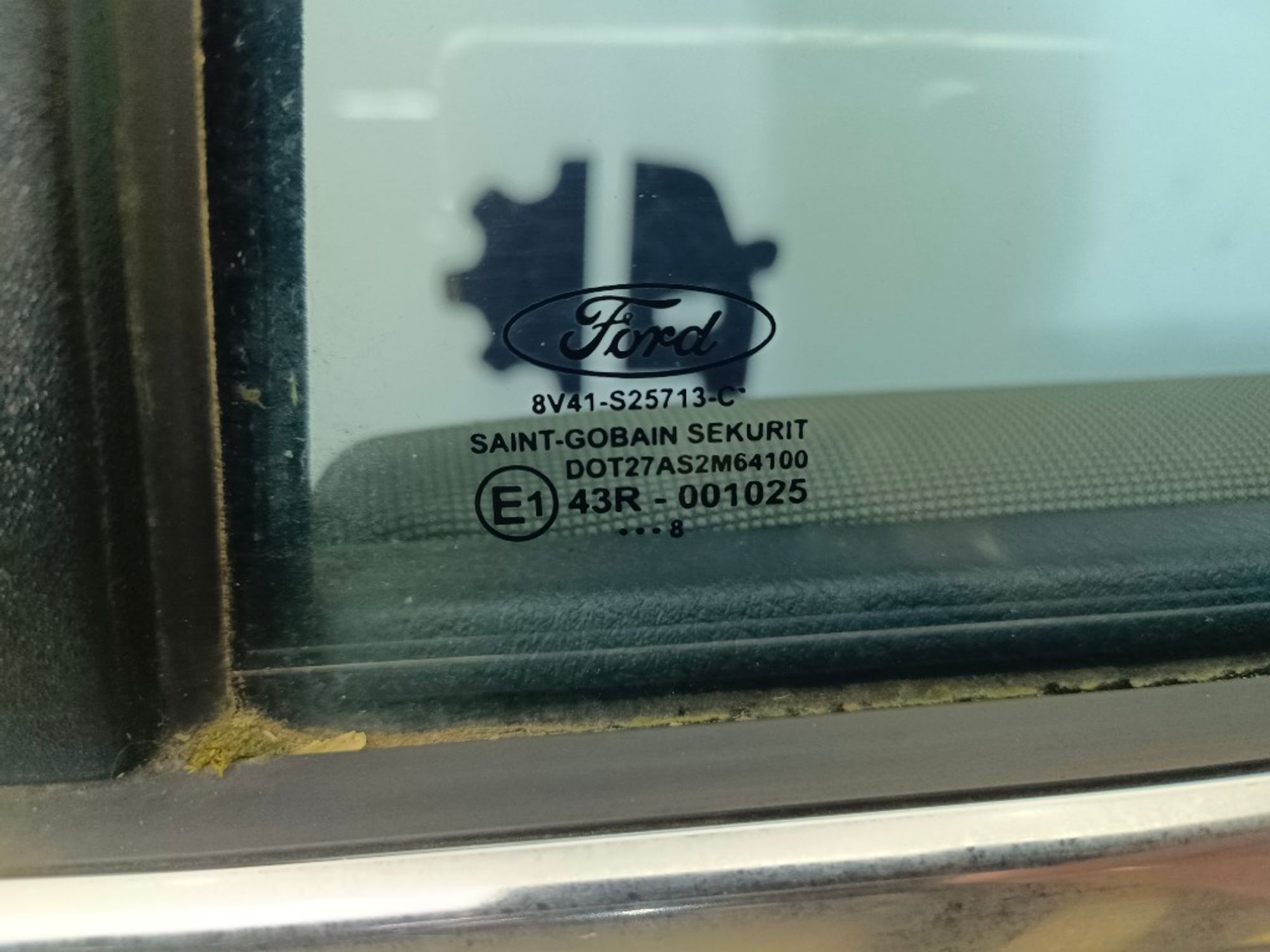 Дверь боковая задняя левая Ford Kuga, 8000 рублей, Ростов-на-Дону