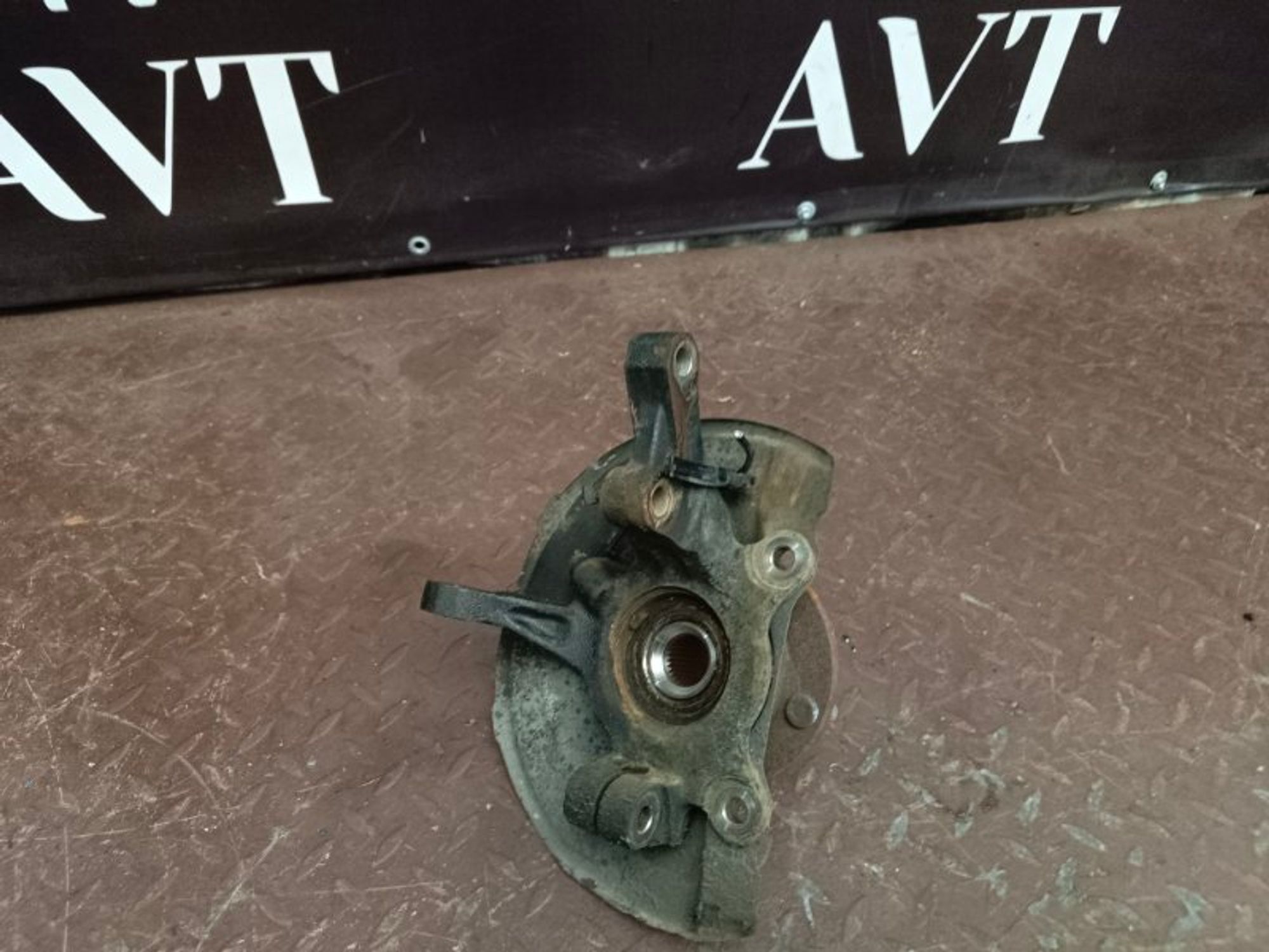 Кулак поворотный передний левый Mitsubishi, 3000 рублей, Ростов-на-Дону