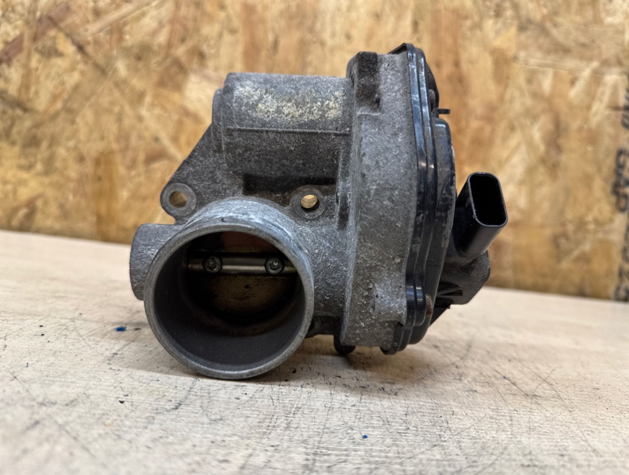 Дроссельная заслонка Ford Focus ASDA, 1500 рублей, Ростов-на-Дону