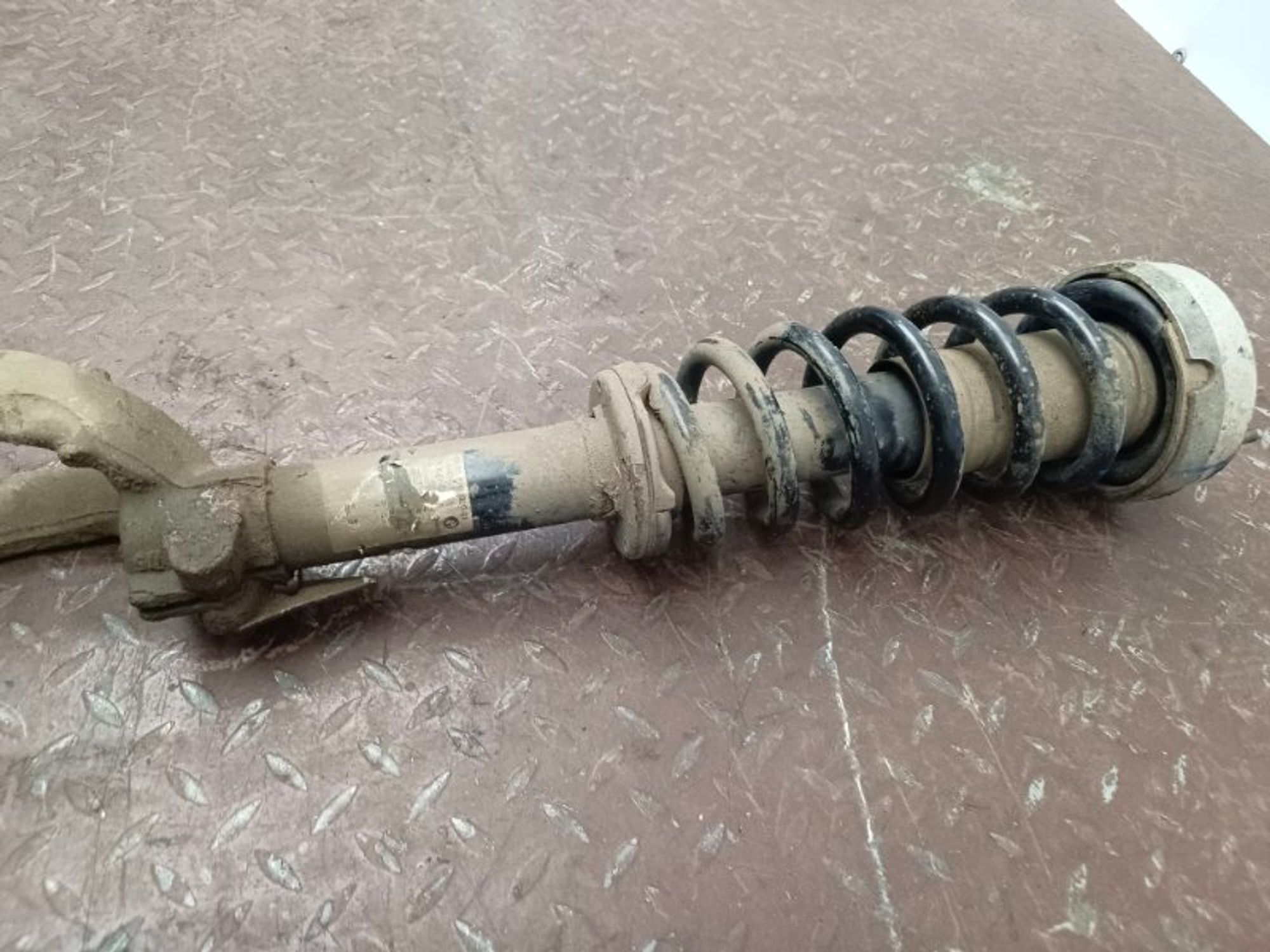 Стойка подвески передняя левая BMW X5 E70 N57D30B, 7000 рублей, Ростов-на-Дону