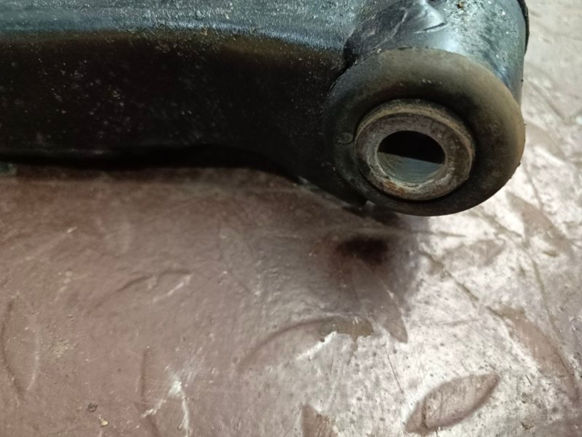 Рычаг подвески нижний передний правый Mitsubishi, 3000 рублей, Ростов-на-Дону