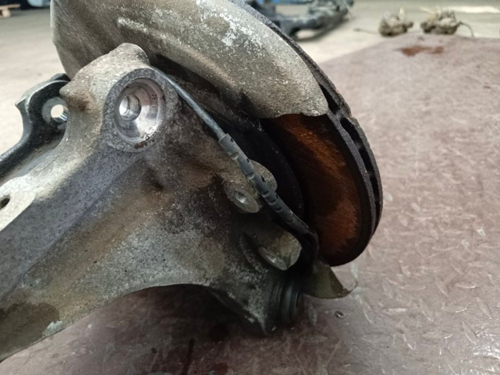 Кулак поворотный задний левый BMW X5 E70 N57D30B, 8000 рублей, Ростов-на-Дону