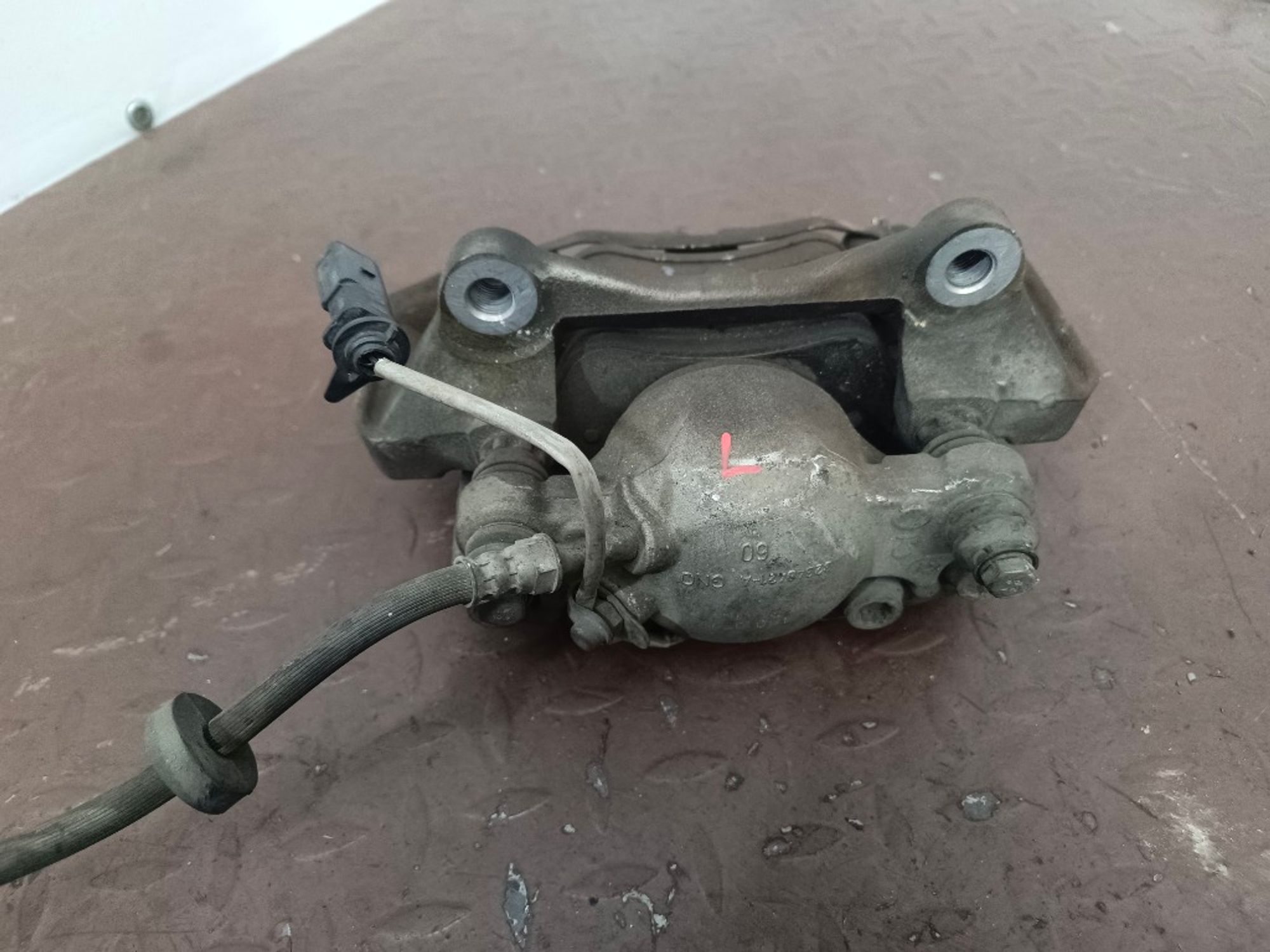 Суппорт тормозной передний левый Audi A6 C7, 2500 рублей, Ростов-на-Дону