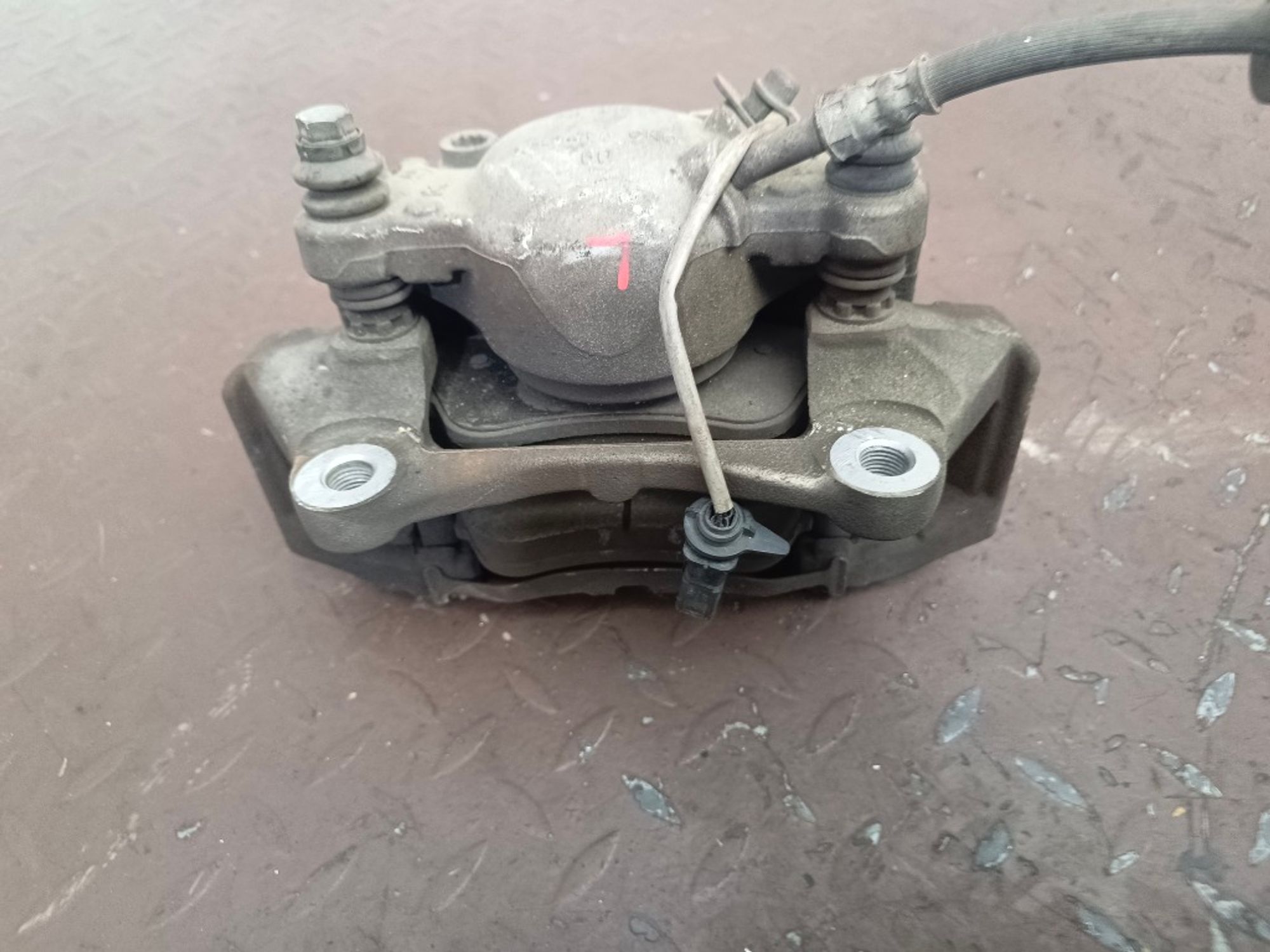 Суппорт тормозной передний левый Audi A6 C7, 2500 рублей, Ростов-на-Дону