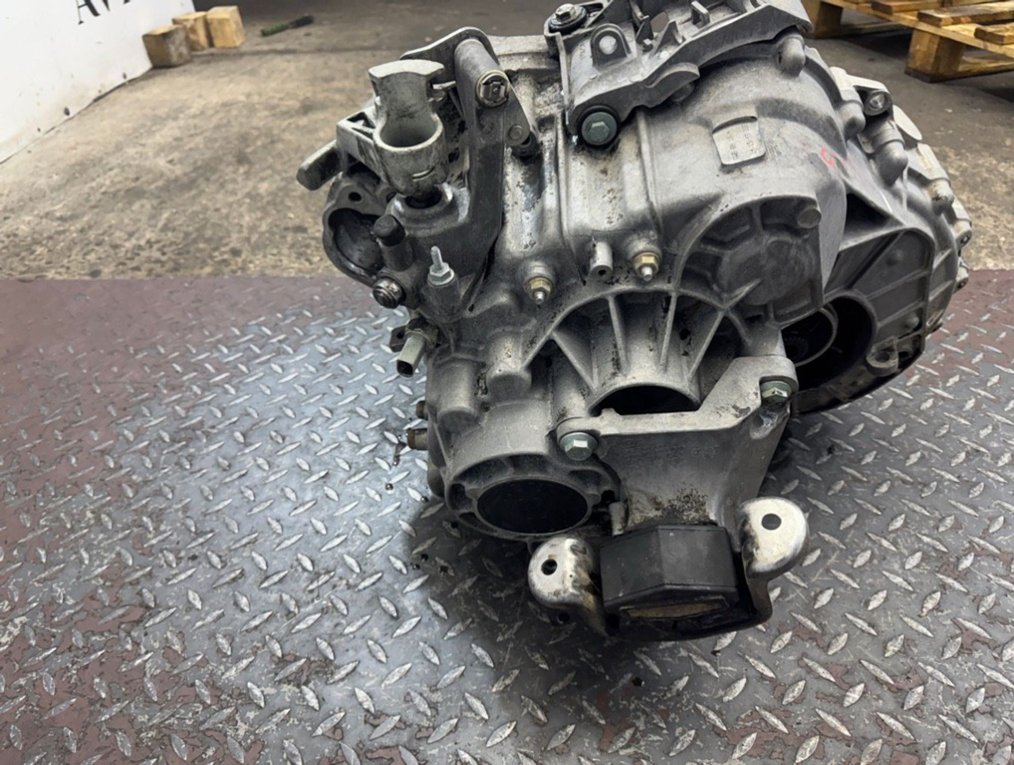 МКПП Volkswagen Transporter T5 AXE, 65000 рублей, Ростов-на-Дону