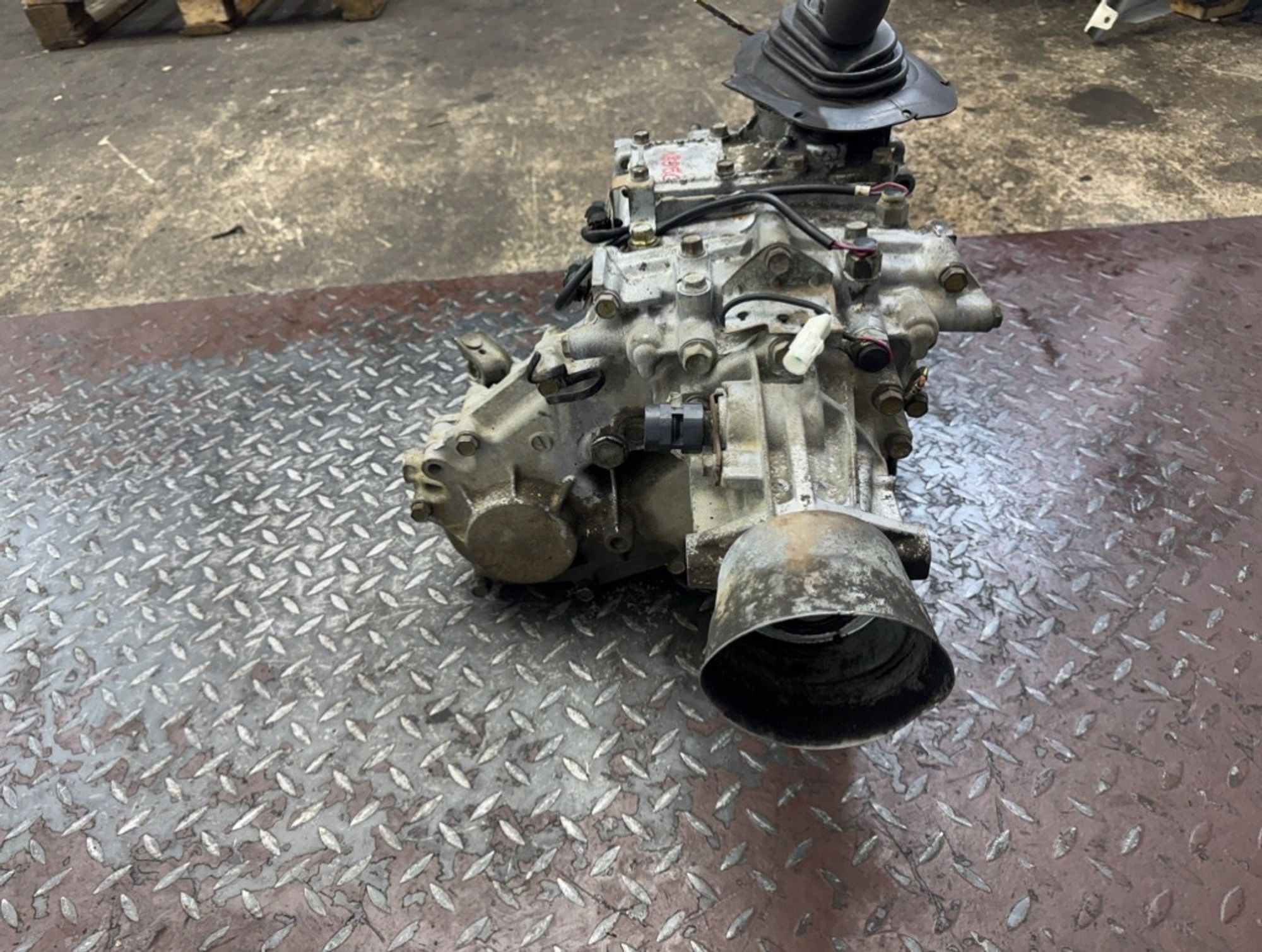 Раздаточная коробка Mitsubishi Pajero 3 6G72, 15000 рублей, Ростов-на-Дону