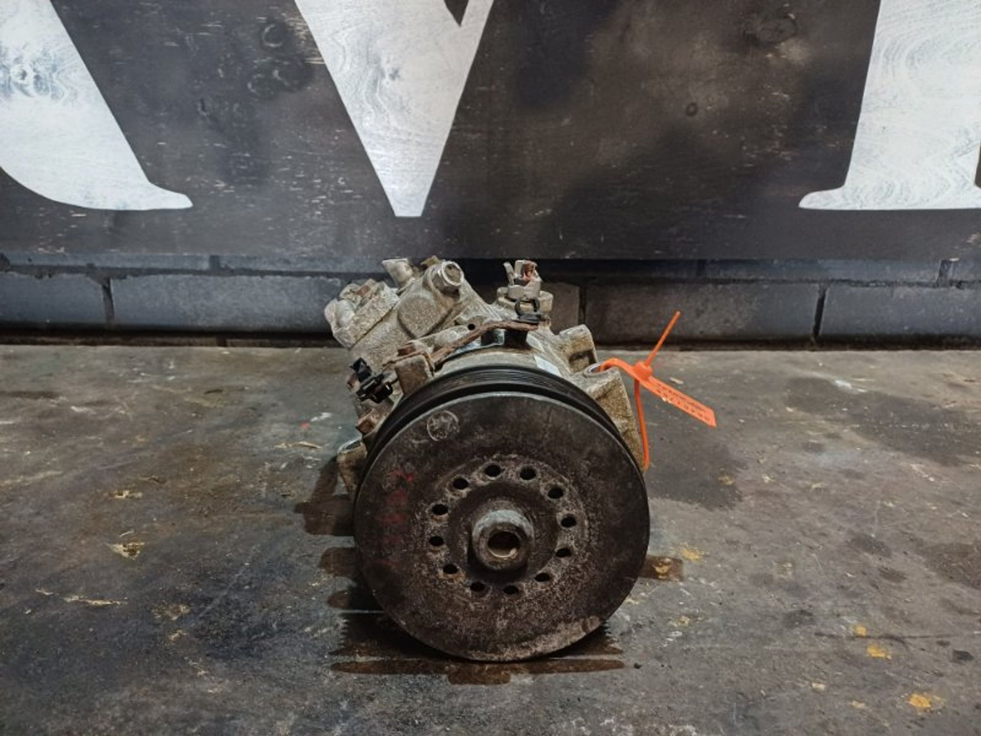 Компрессор кондиционера Toyota Auris 1ZR-FE, 7000 рублей, Ростов-на-Дону