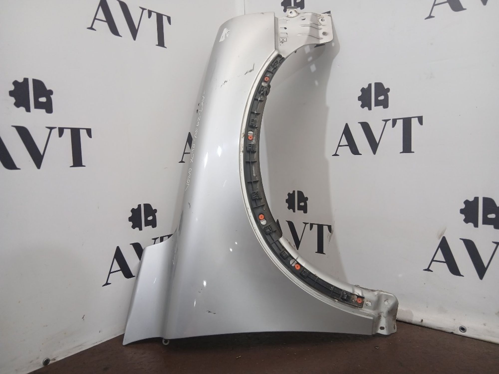 Крыло переднее правое Volvo XC90 D5244T18, 10000 рублей, Ростов-на-Дону