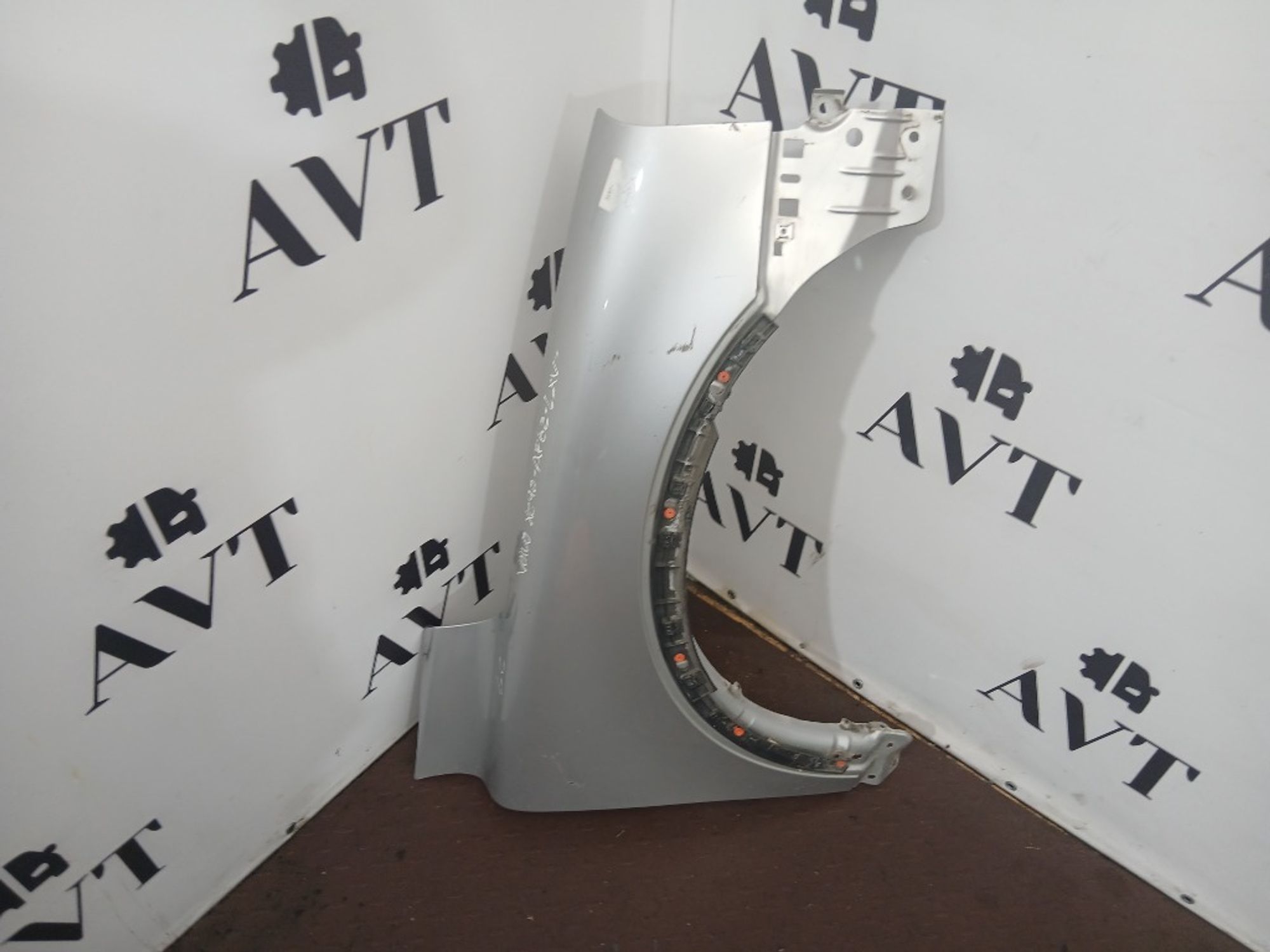 Крыло переднее правое Volvo XC90 D5244T18, 10000 рублей, Ростов-на-Дону