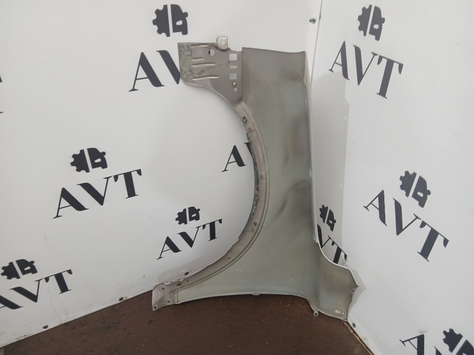 Крыло переднее правое Volvo XC90 D5244T18, 10000 рублей, Ростов-на-Дону