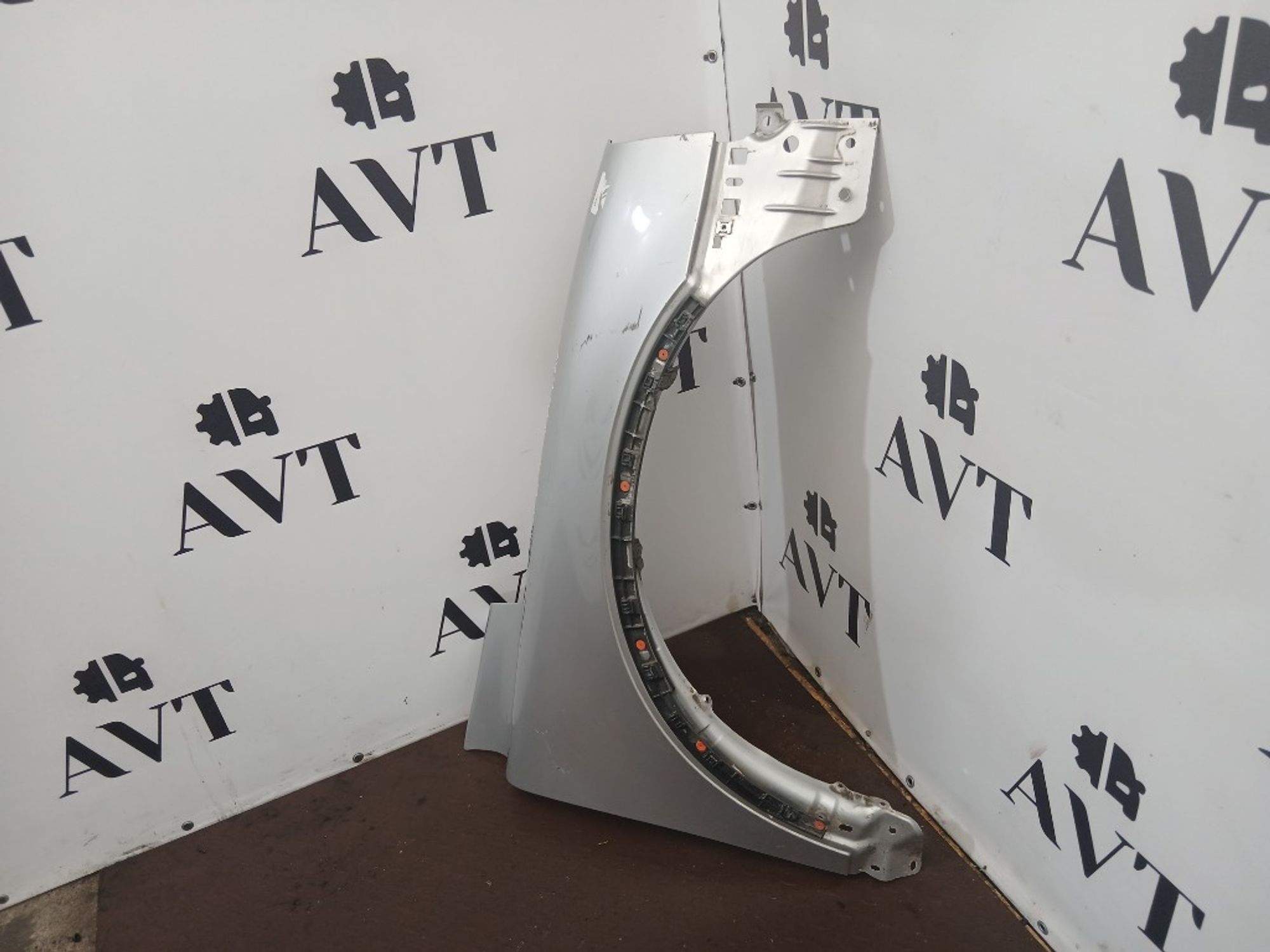 Крыло переднее правое Volvo XC90 D5244T18, 10000 рублей, Ростов-на-Дону