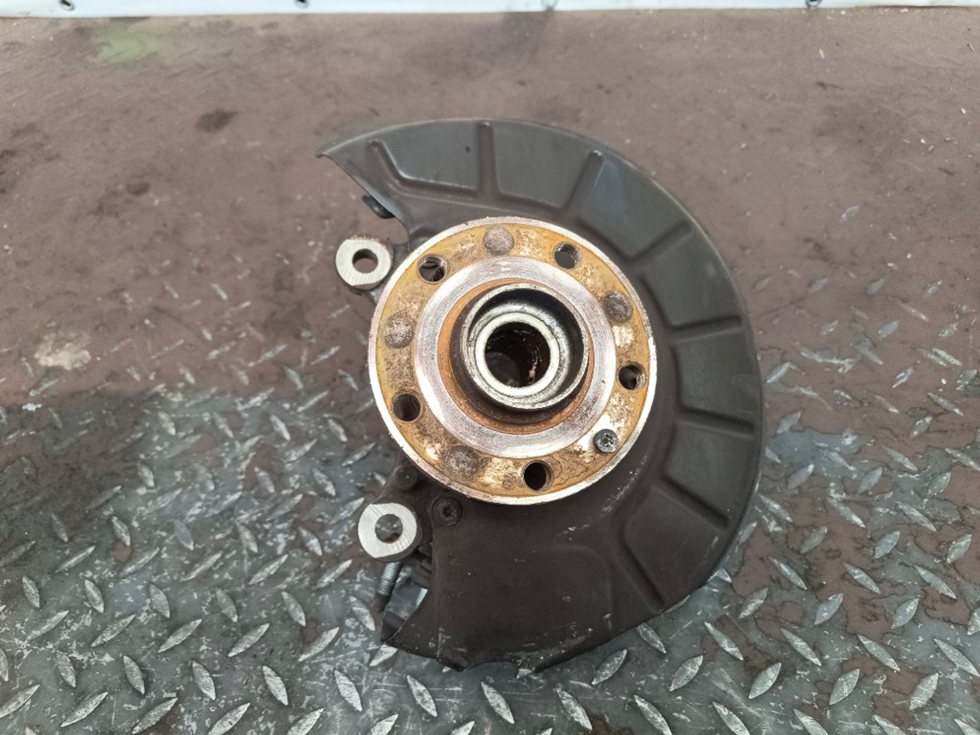 Кулак поворотный передний левый Audi Q3 8U, 3000 рублей, Ростов-на-Дону