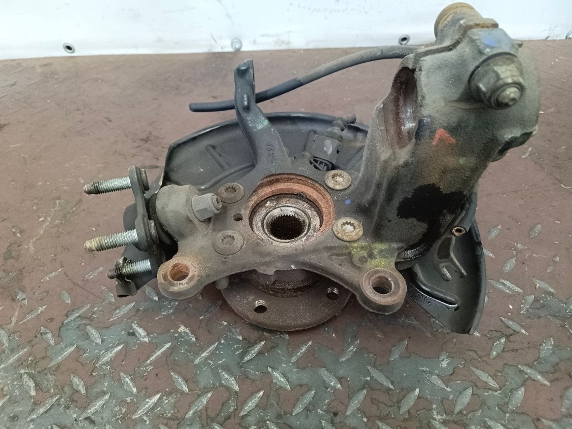 Кулак поворотный передний левый Audi Q3 8U, 3000 рублей, Ростов-на-Дону