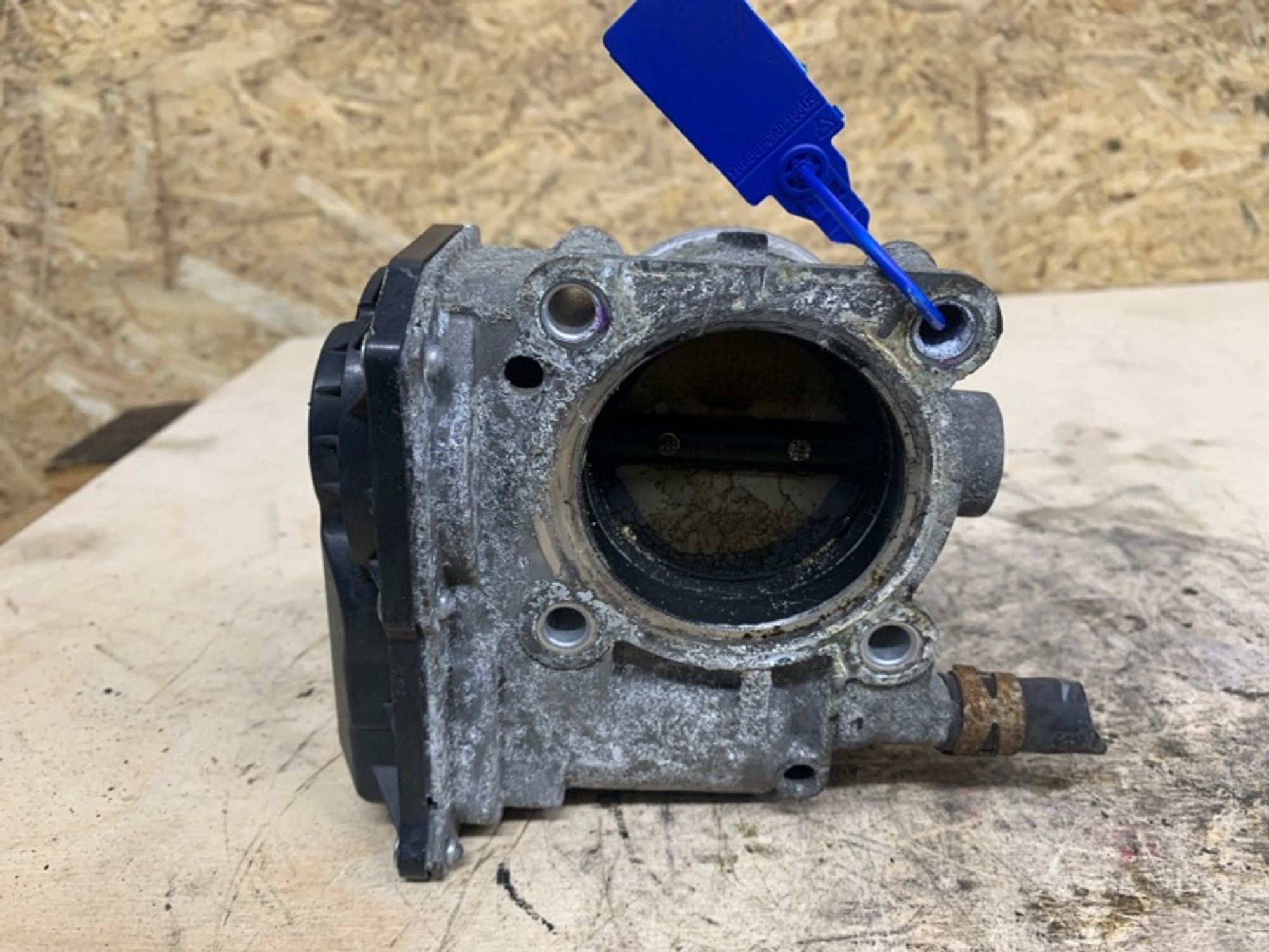 Дроссельная заслонка Toyota Auris 1ZR-FE, 1500 рублей, Ростов-на-Дону