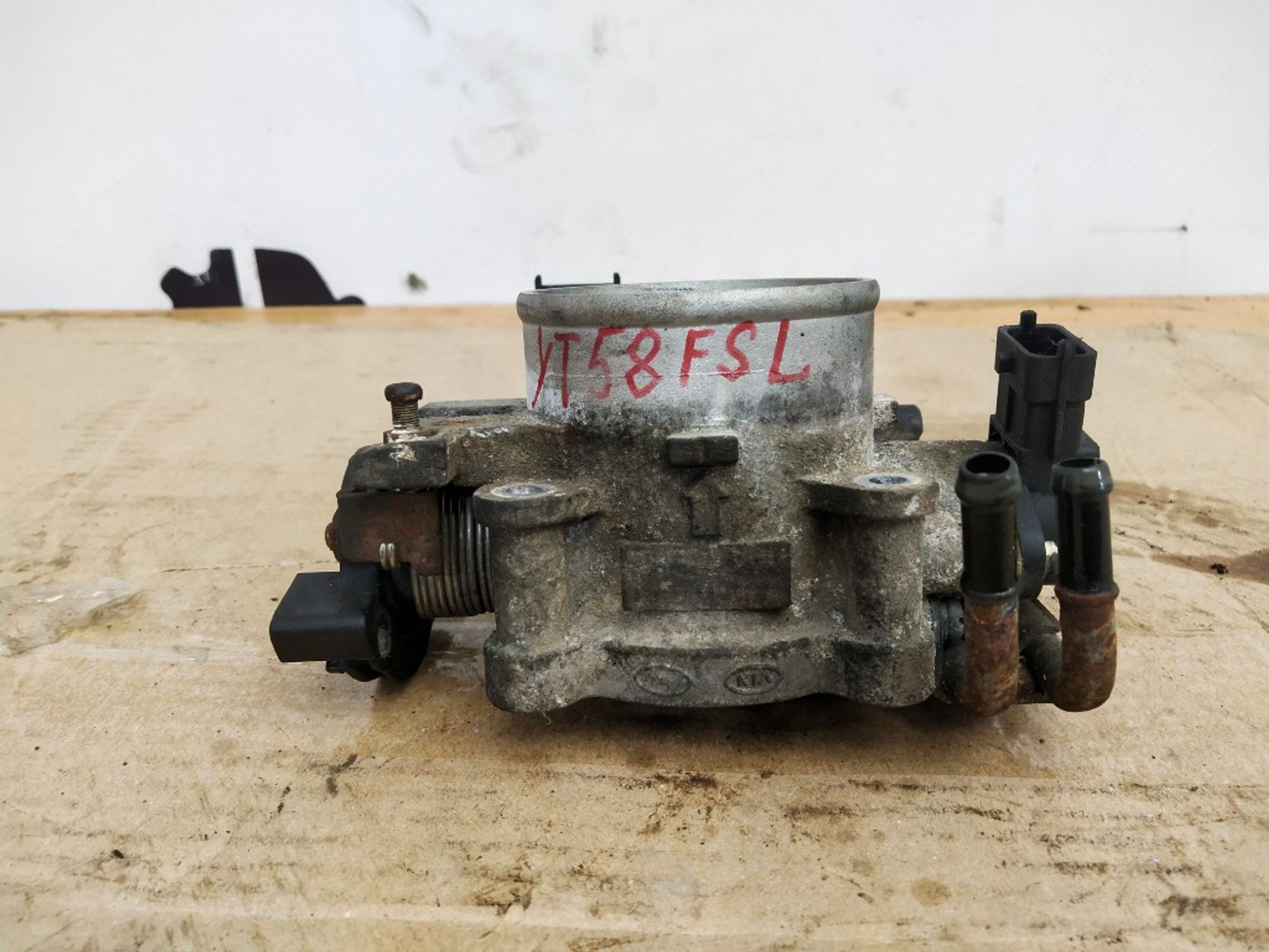 Дроссельная заслонка KIA Carens G4KA, 2500 рублей, Ростов-на-Дону