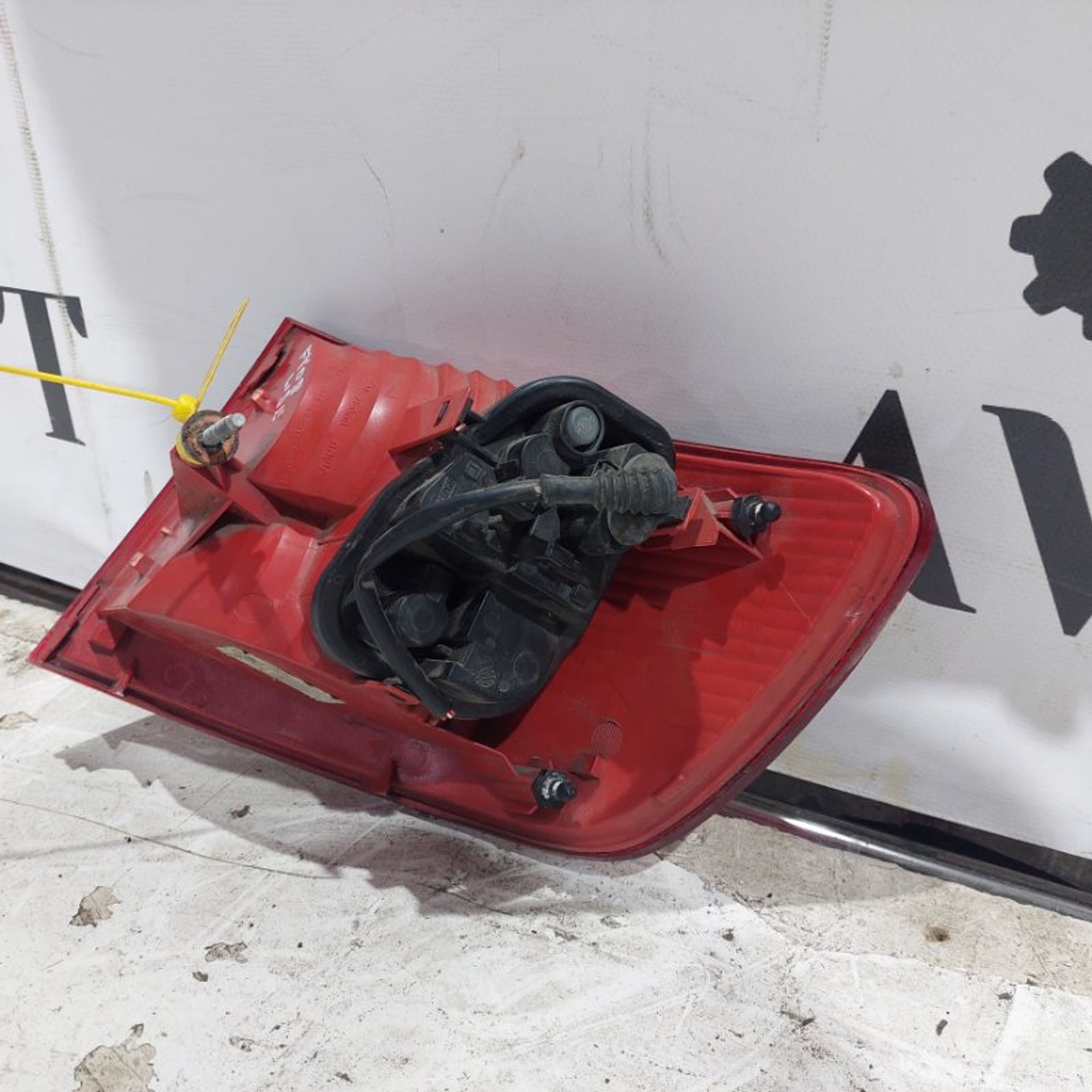 Фонарь задний левый задний левый Audi A6 C6, 4000 рублей, Ростов-на-Дону