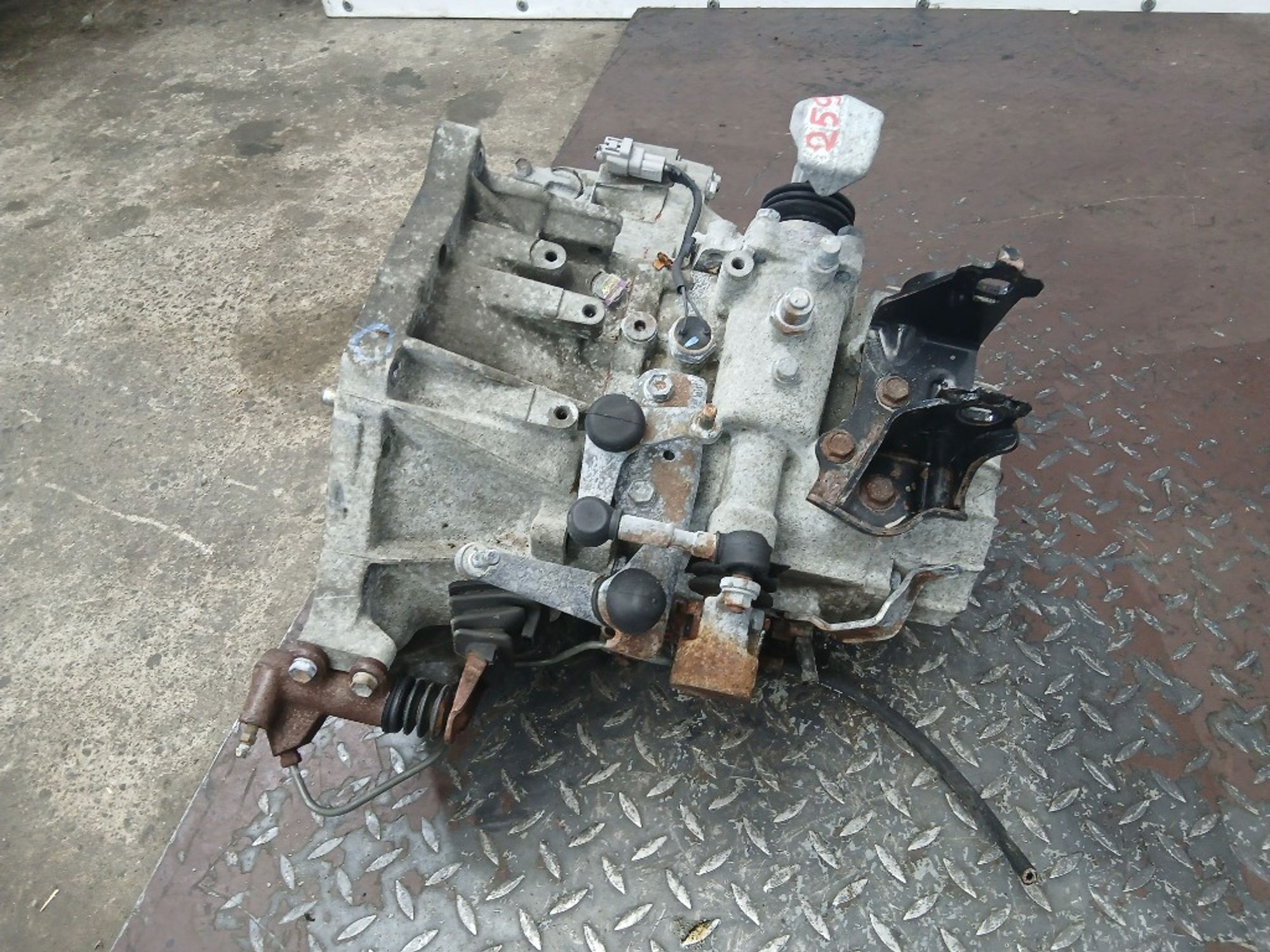 МКПП Toyota Auris 1ZR-FE, 30000 рублей, Ростов-на-Дону