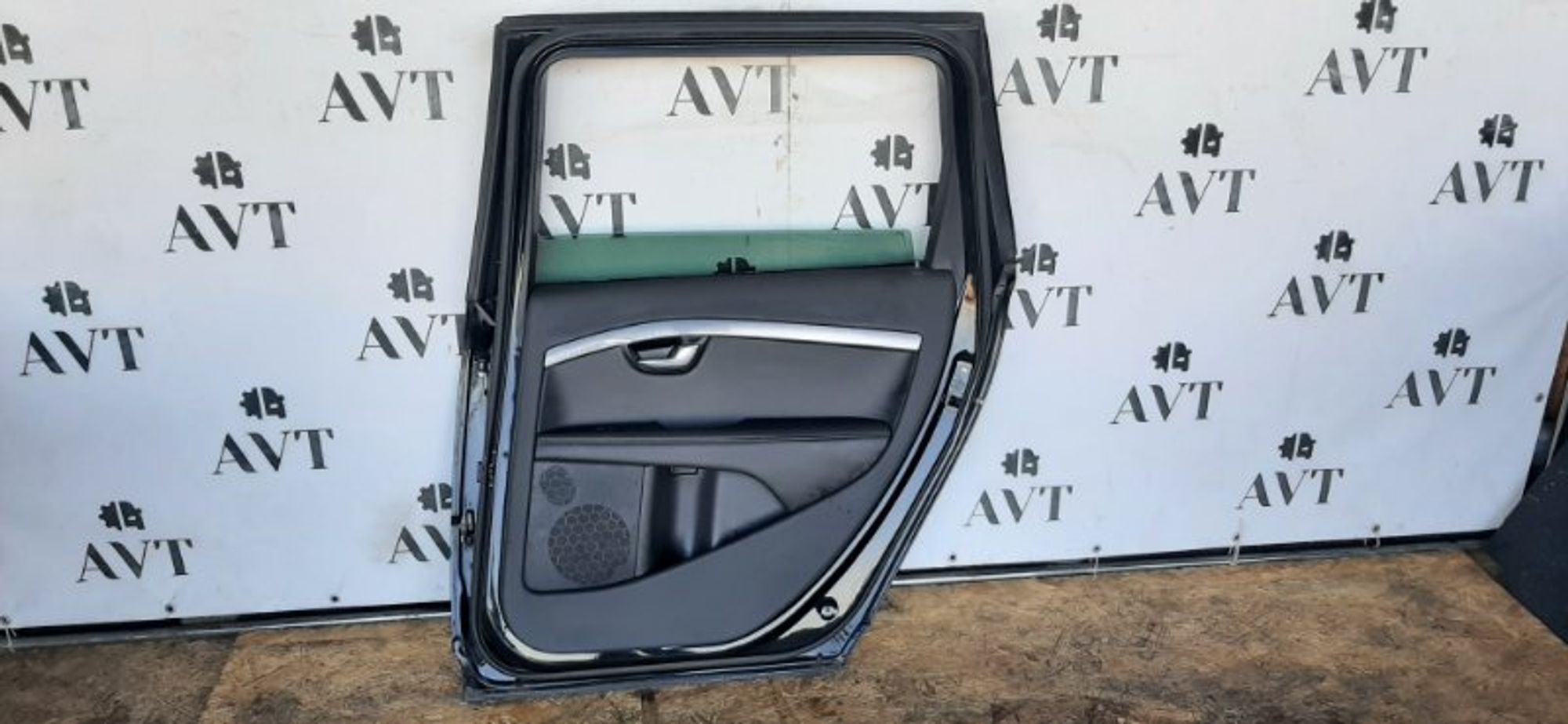 Дверь боковая задняя правая Volvo XC70, 20000 рублей, Ростов-на-Дону