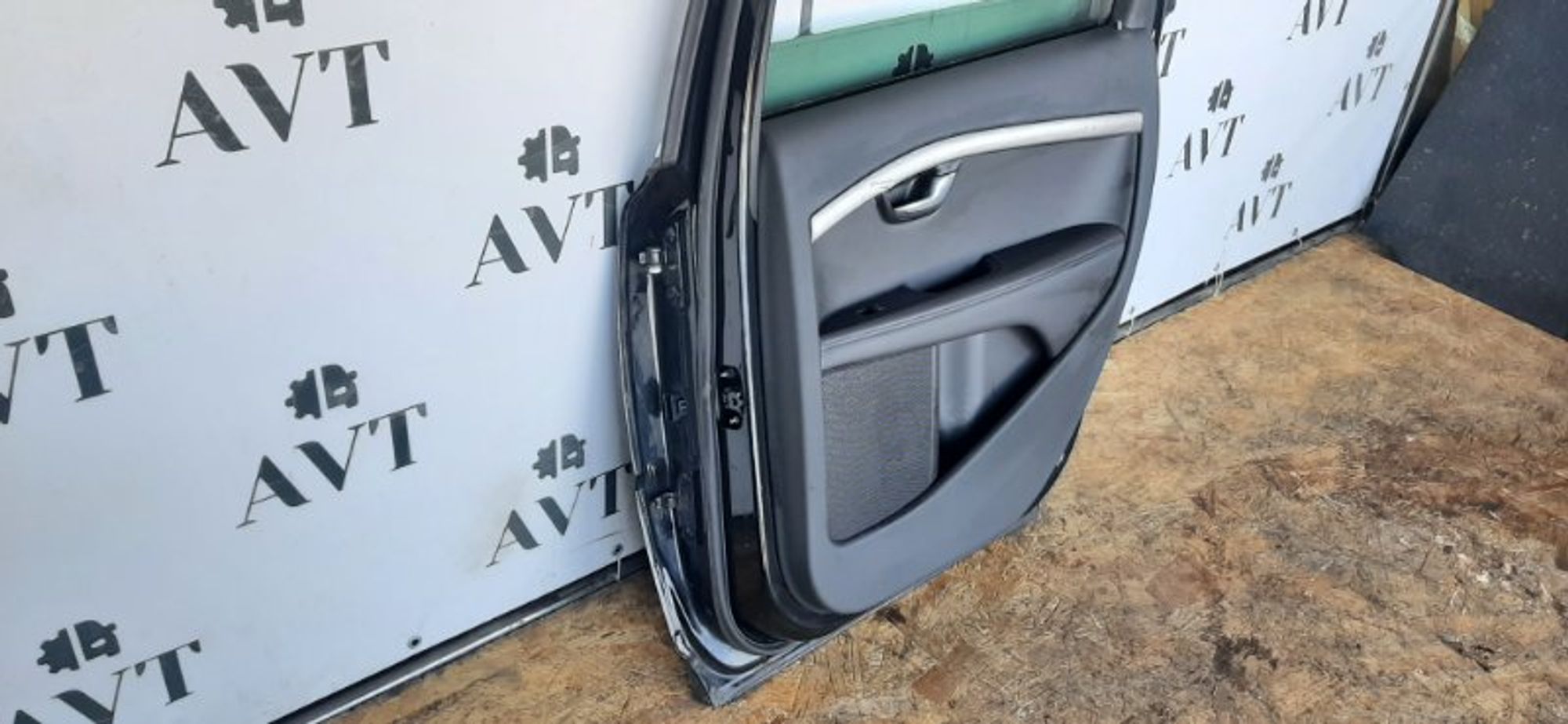 Дверь боковая задняя правая Volvo XC70, 20000 рублей, Ростов-на-Дону