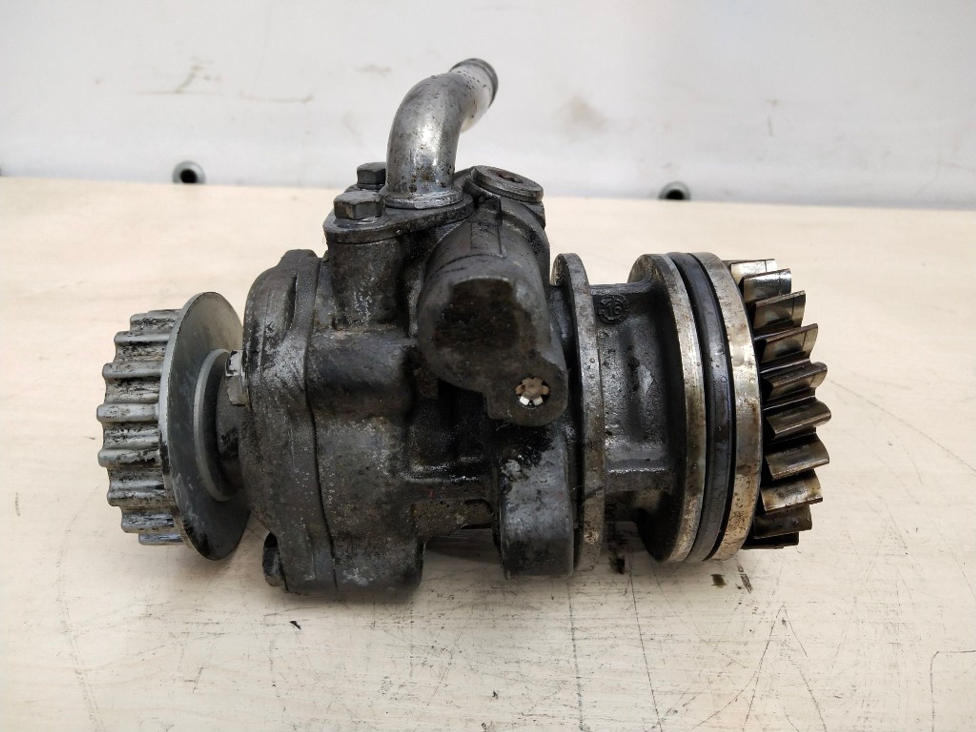 Насос гидроусилителя руля Volkswagen Touareg GP, 8000 рублей, Ростов-на-Дону