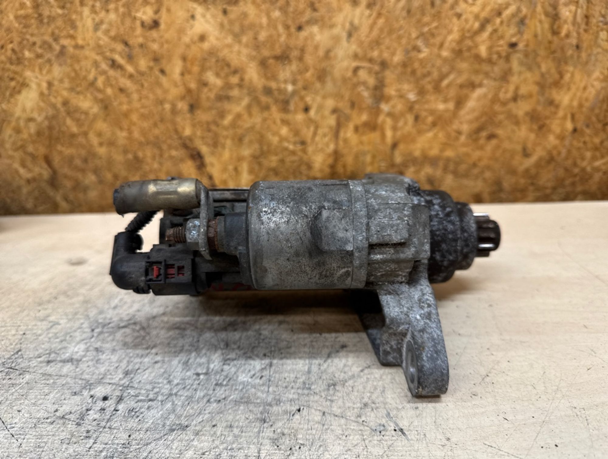 Стартер Volkswagen Golf BUD, 2000 рублей, Ростов-на-Дону