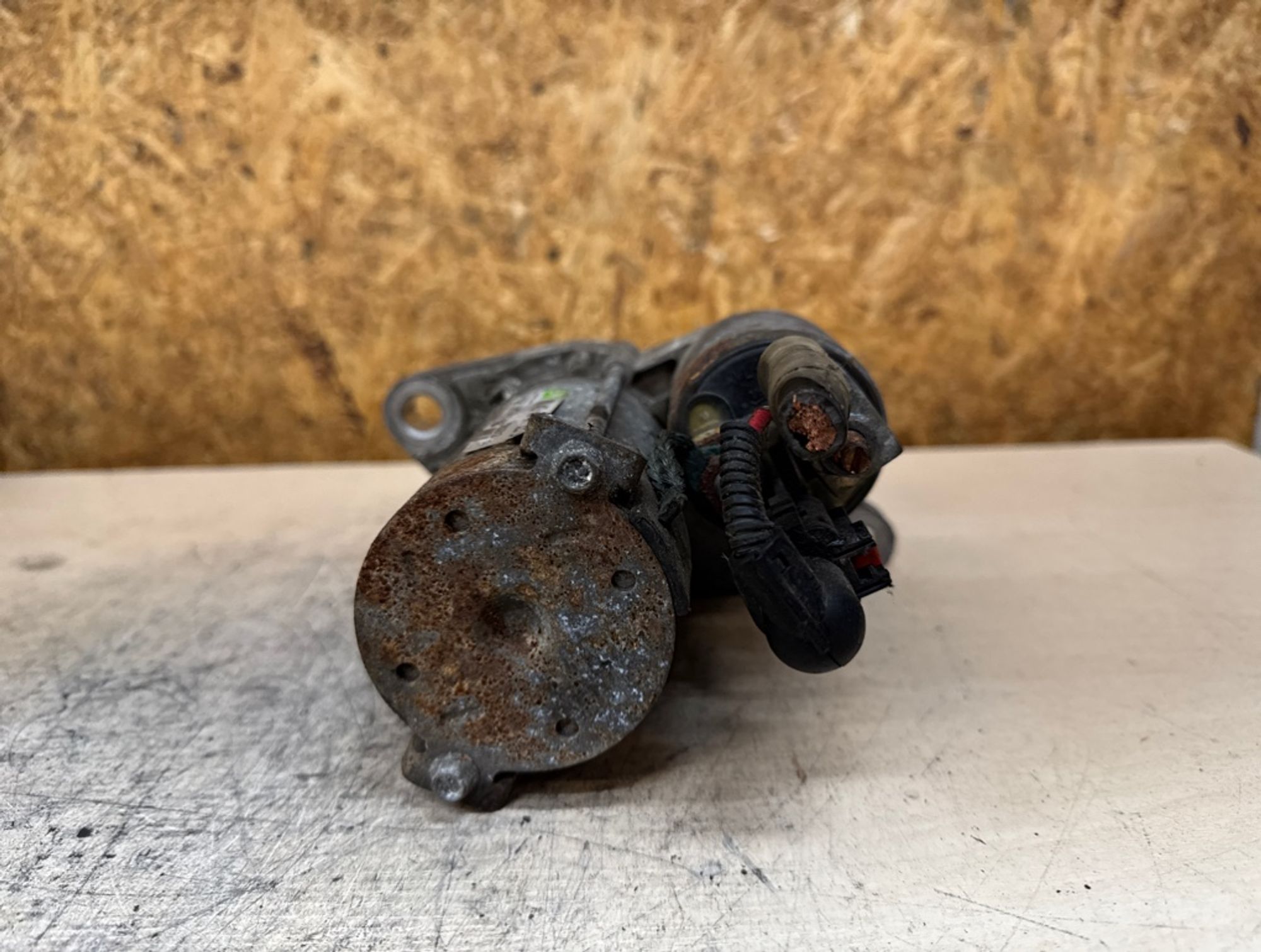 Стартер Volkswagen Golf BUD, 2000 рублей, Ростов-на-Дону