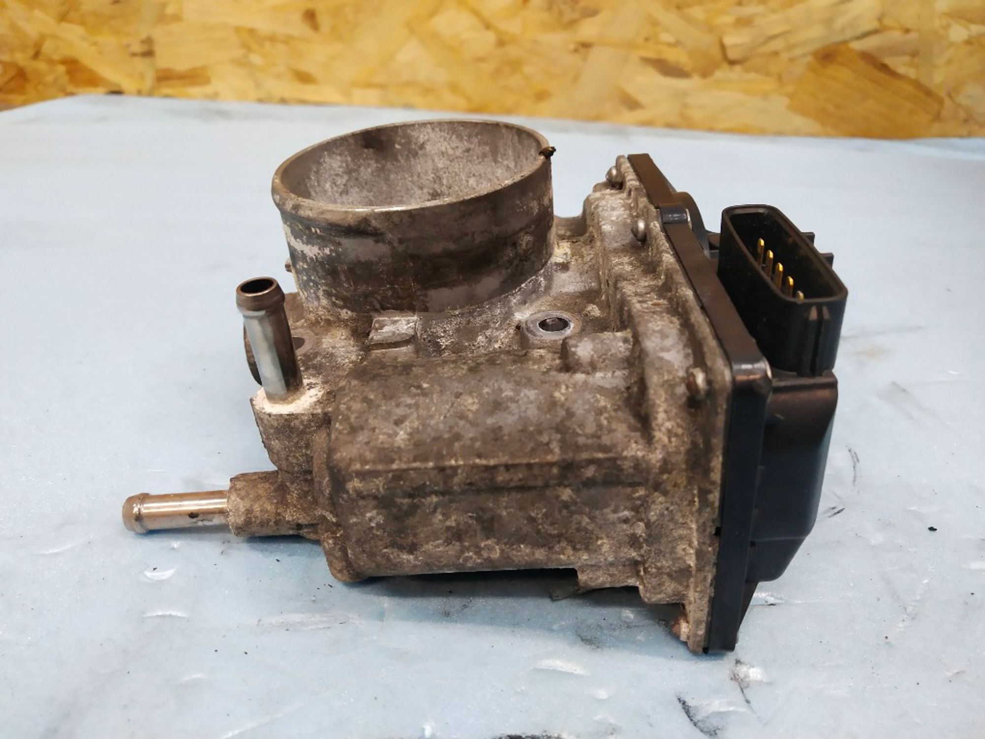 Дроссельная заслонка Toyota Auris 1 1ZR-FE, 1500 рублей, Ростов-на-Дону