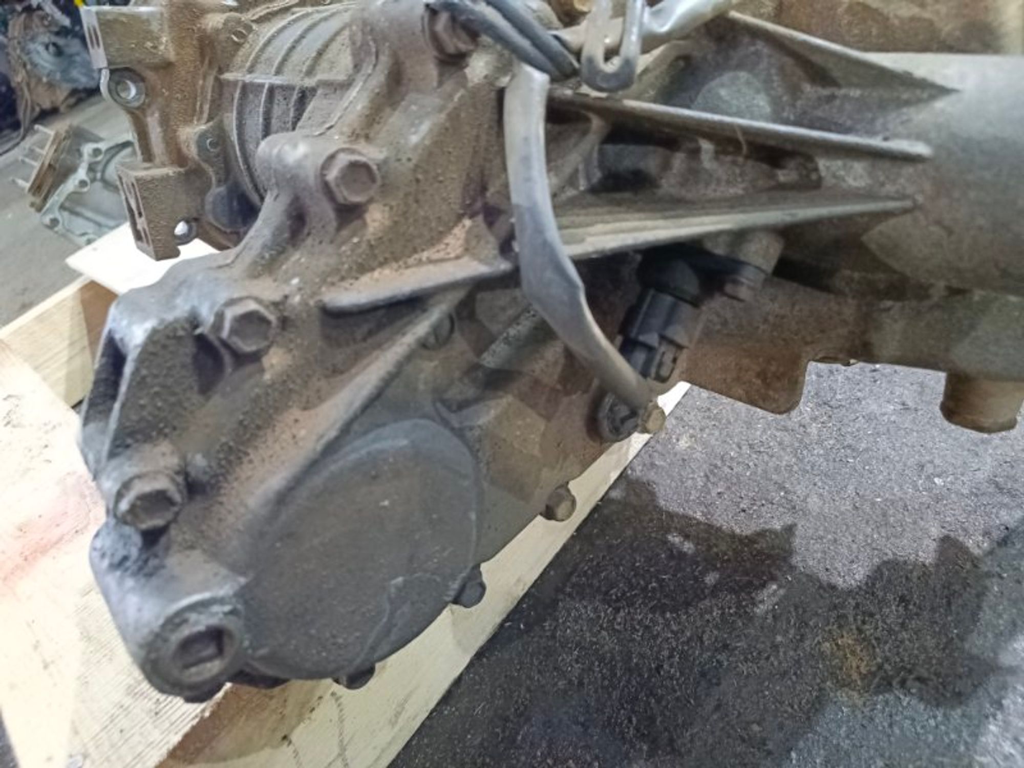 Раздаточная коробка Suzuki Grand Vitara J20A 2000, 20000 рублей, Ростов-на-Дону