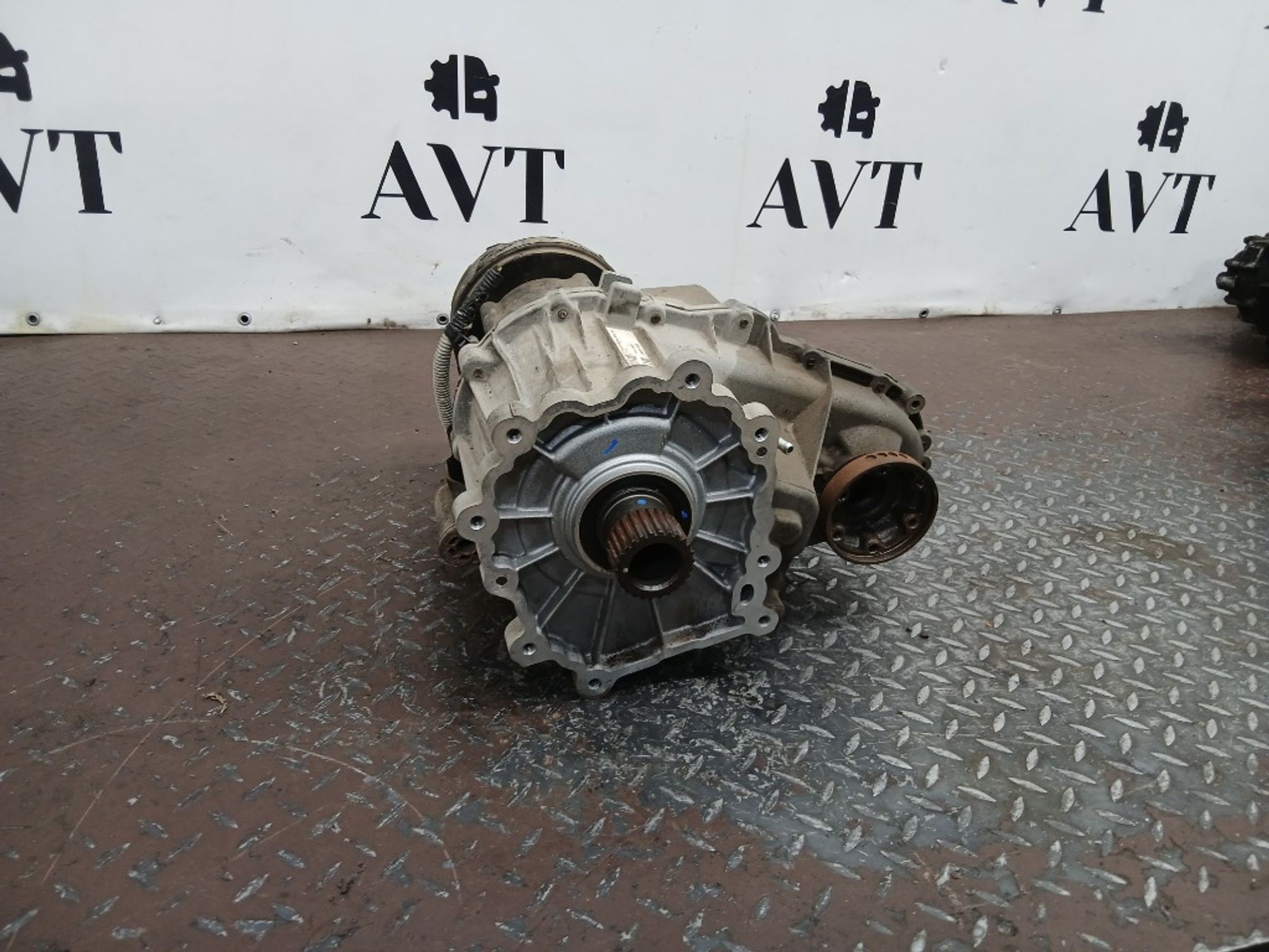 Раздаточная коробка Jeep Grand Cherokee WK2 VM44D, 28000 рублей, Ростов-на-Дону