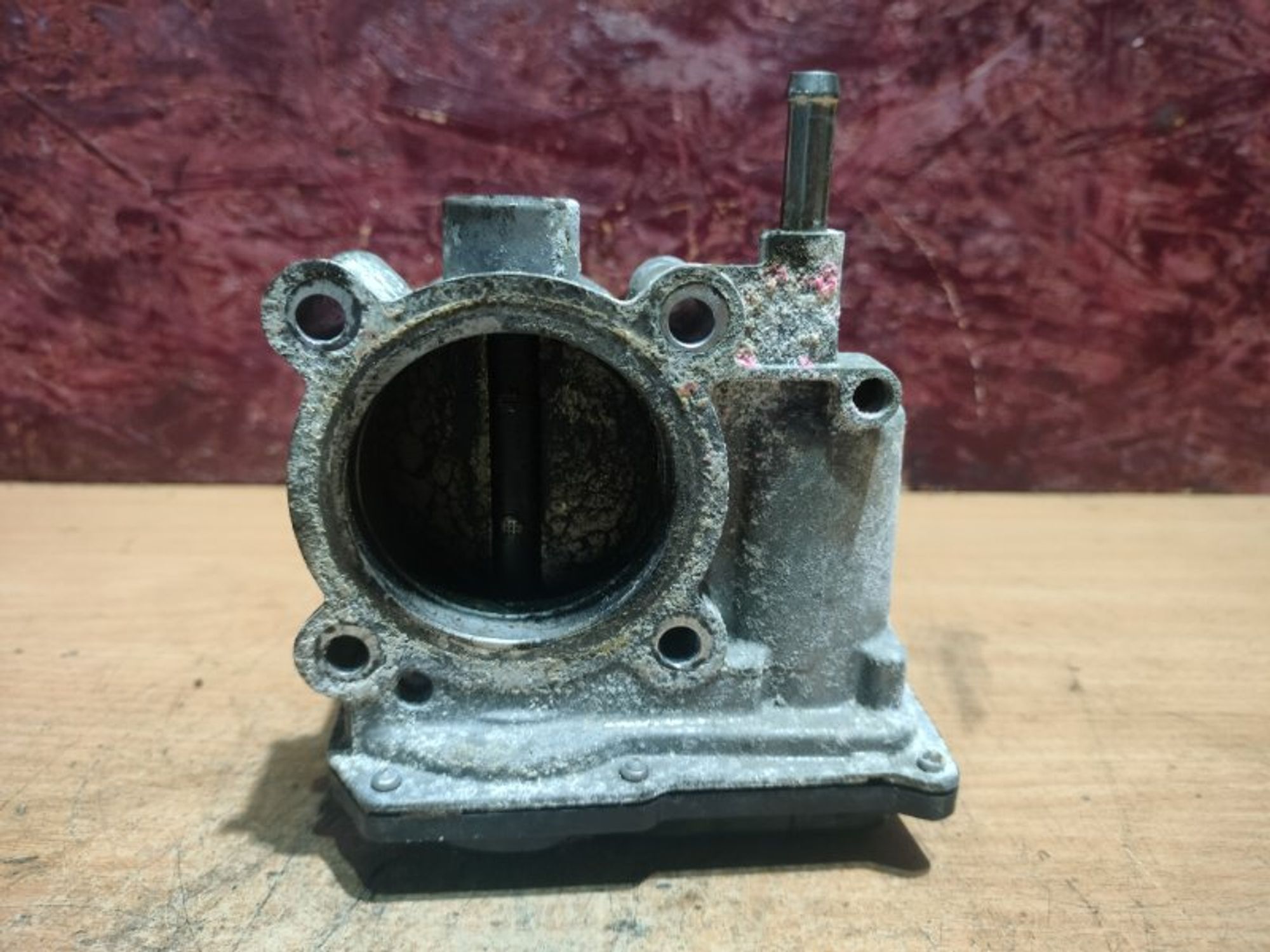 Дроссельная заслонка Toyota Auris 1ZR-FAE, 1500 рублей, Ростов-на-Дону