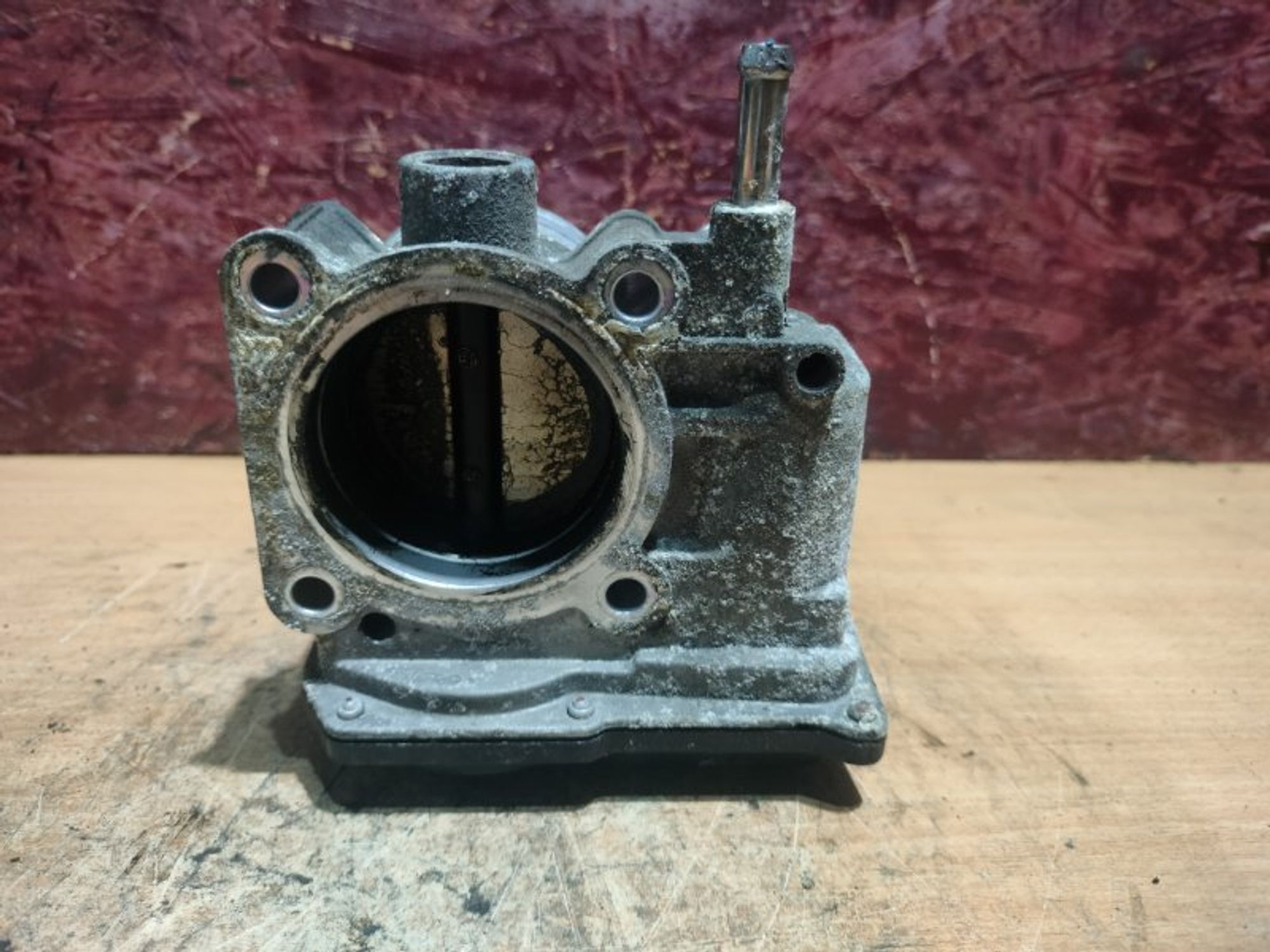 Дроссельная заслонка Toyota Auris 1ZR-FE, 1500 рублей, Ростов-на-Дону