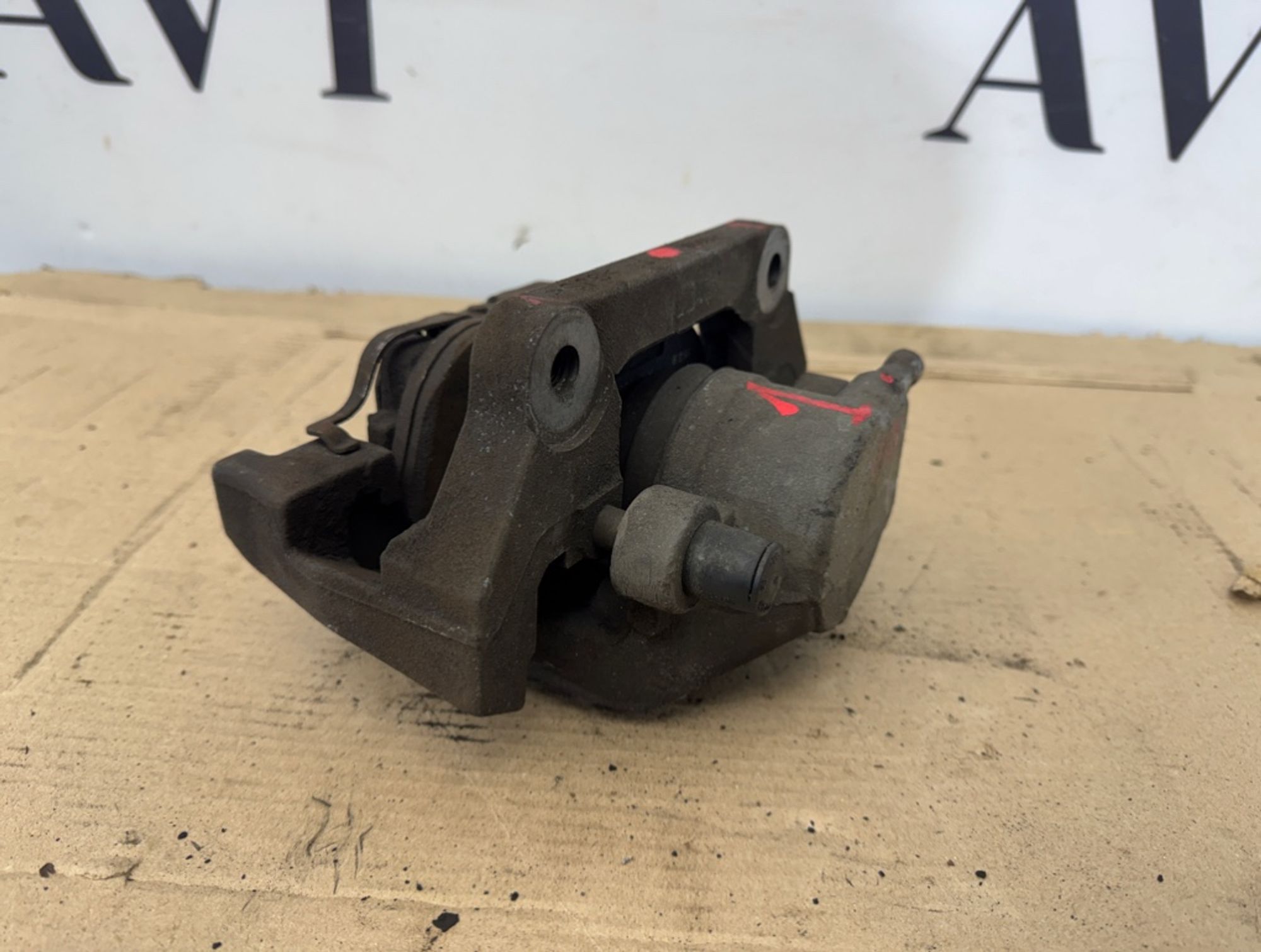 Суппорт тормозной передний левый BMW X5 E70, 4000 рублей, Ростов-на-Дону