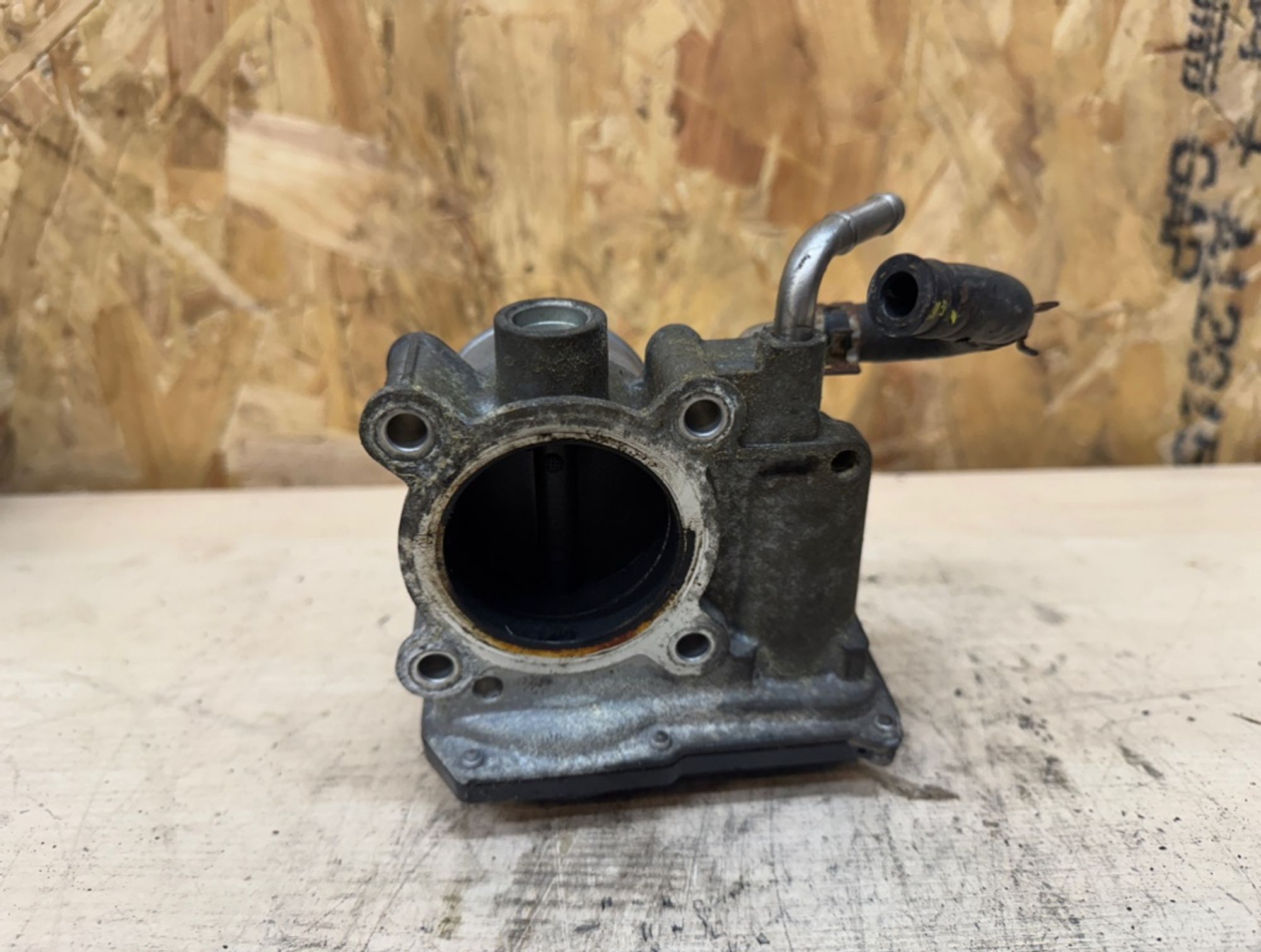 Дроссельная заслонка Toyota Auris 1NR-FE, 1500 рублей, Ростов-на-Дону