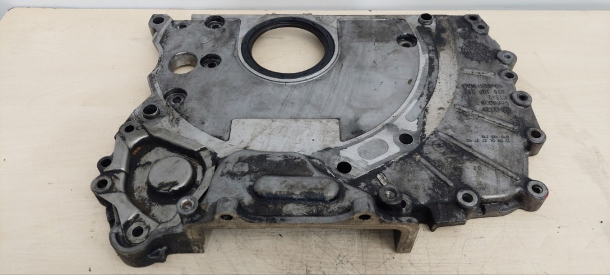 Крышка двигателя Volkswagen Transporter AXE, 3000 рублей, Ростов-на-Дону