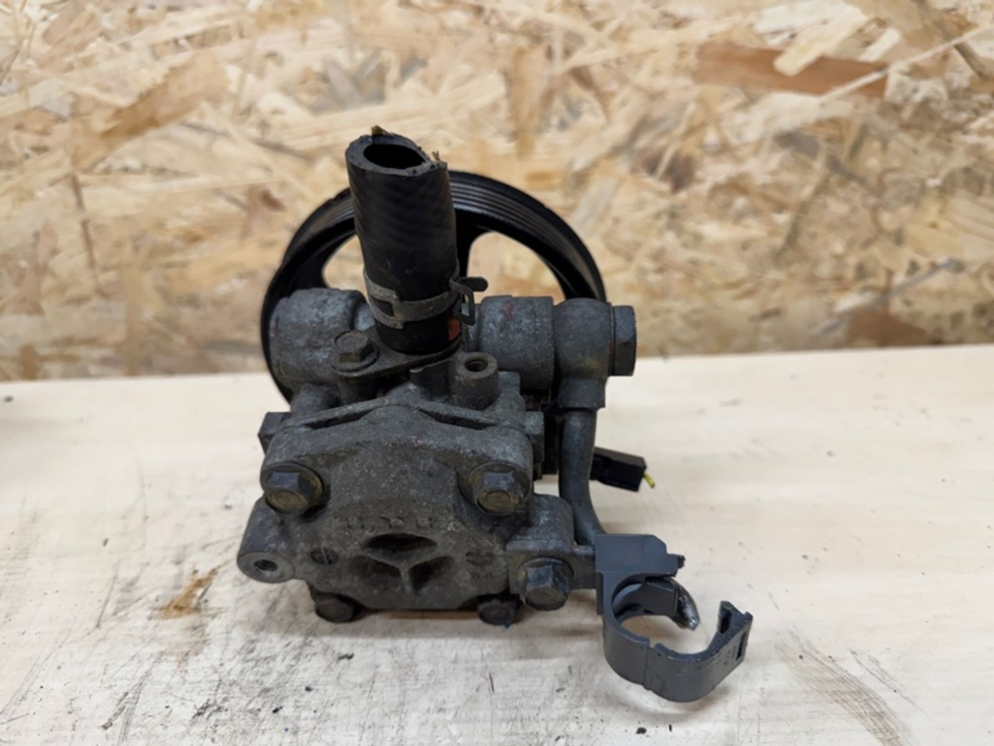 Насос гидроусилителя руля Mitsubishi Outlander, 4000 рублей, Ростов-на-Дону