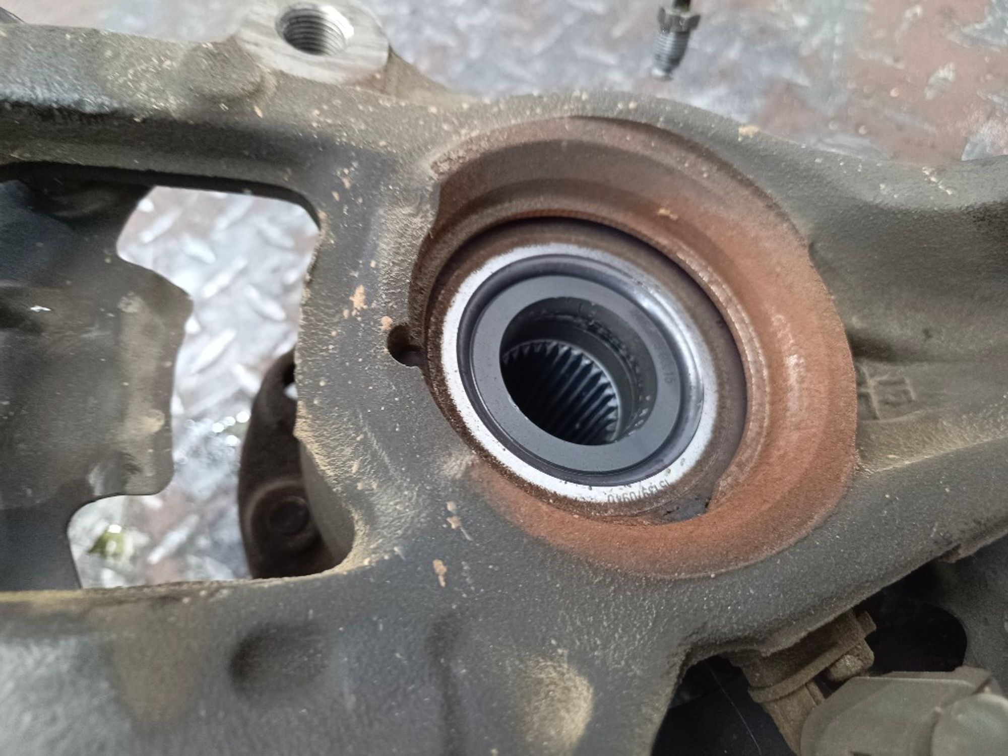 Кулак поворотный задний правый Volkswagen Touareg, 10000 рублей, Ростов-на-Дону