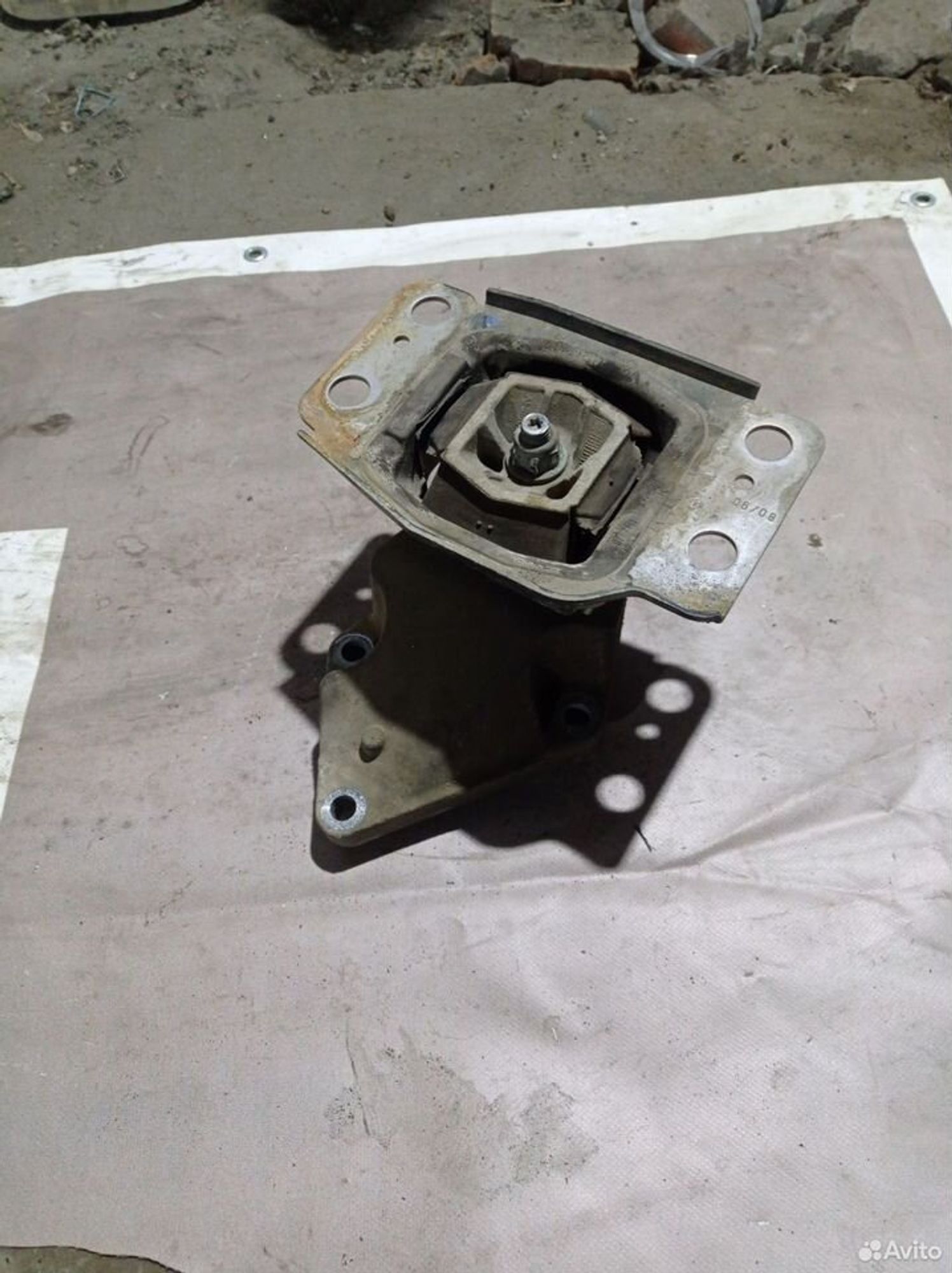 https://ycs.partsauto.market/partsauto-images/thmbs/2083c2a62fd034e59038f15de4c6b061/294d067547ccf36051019be34efc8bdb/e4d9193ab138685e26e49903304173e3.jpg