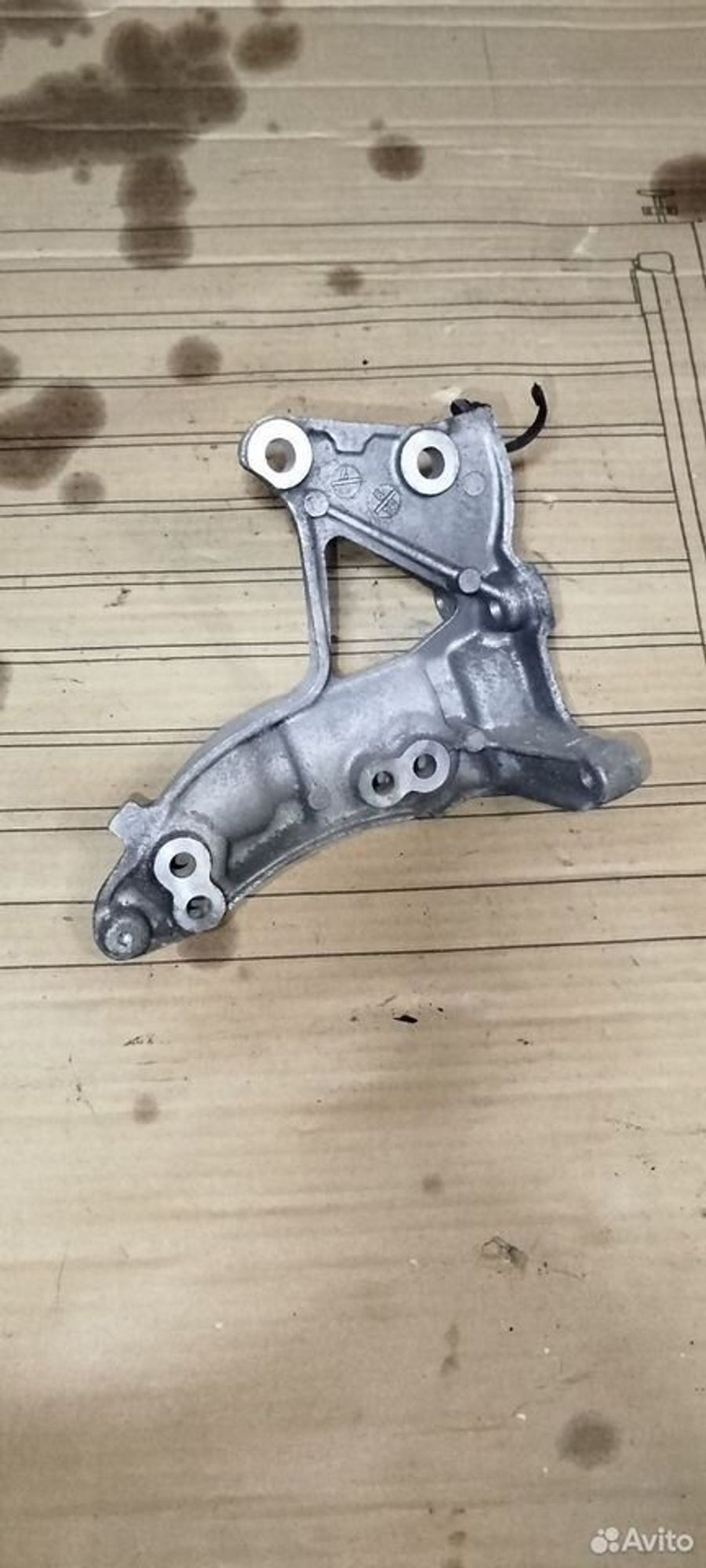 https://ycs.partsauto.market/partsauto-images/thmbs/2083c2a62fd034e59038f15de4c6b061/2ffb21f51cab2b6800cfe3ca54bdf393/40609a5fefc68699795928ccbd7a989d.jpg