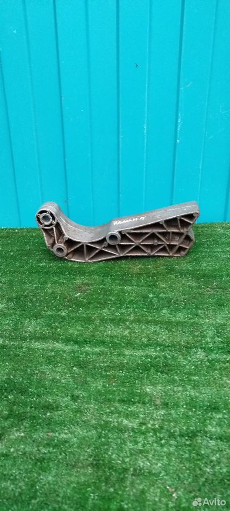 https://ycs.partsauto.market/partsauto-images/thmbs/2083c2a62fd034e59038f15de4c6b061/442047f638518e3ba5f59b322b7e5969/8bfb2b8a033745dc78bf26490ae343ff.jpg