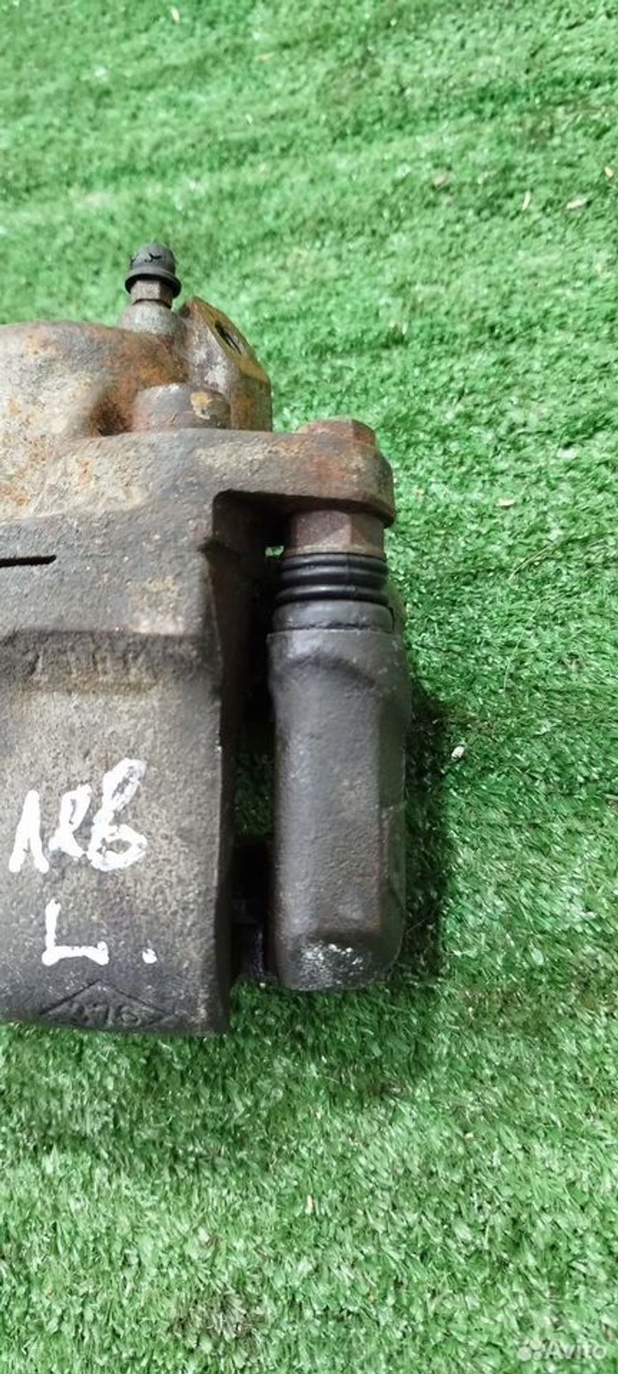 https://ycs.partsauto.market/partsauto-images/thmbs/2083c2a62fd034e59038f15de4c6b061/5f904f379c5b0a96a93ae312b40e4266/f5144d98218a05477613df3314c1edf9.jpg